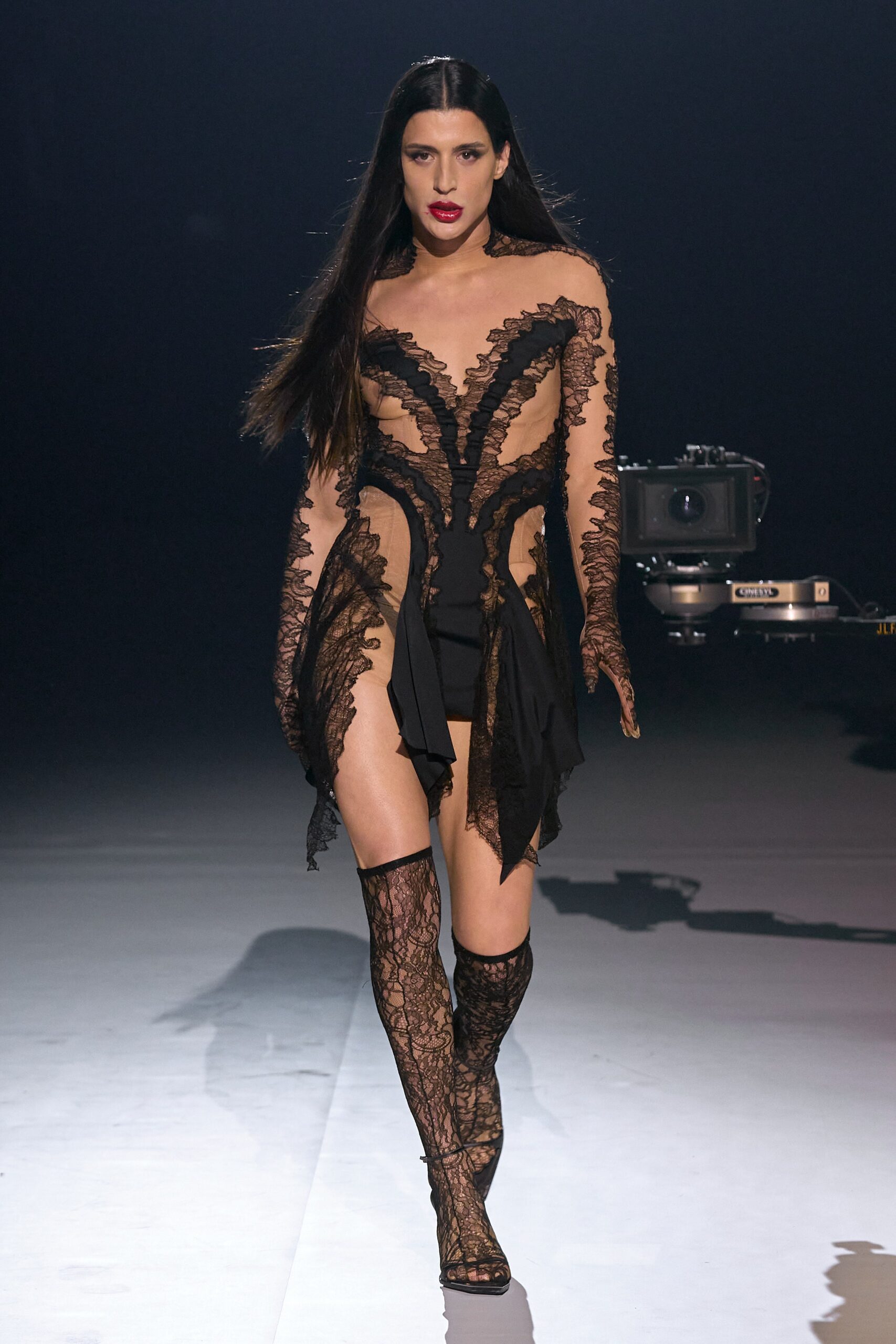Mugler F/W 22 Look 6
