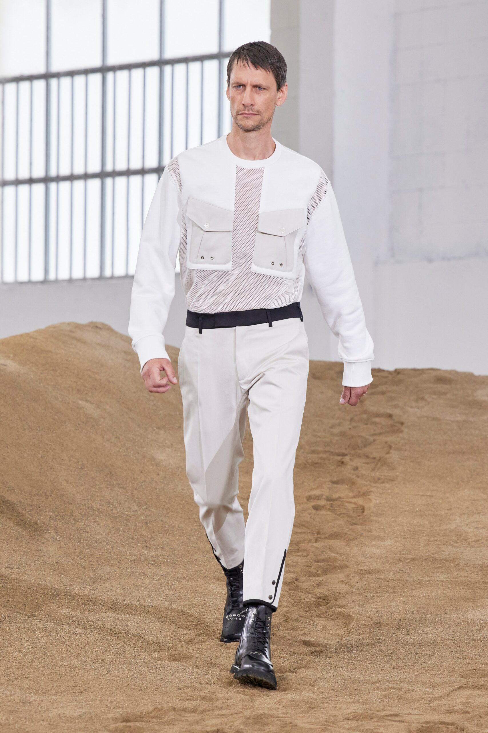 Neil Barrett S/S 23 Menswear Look 6