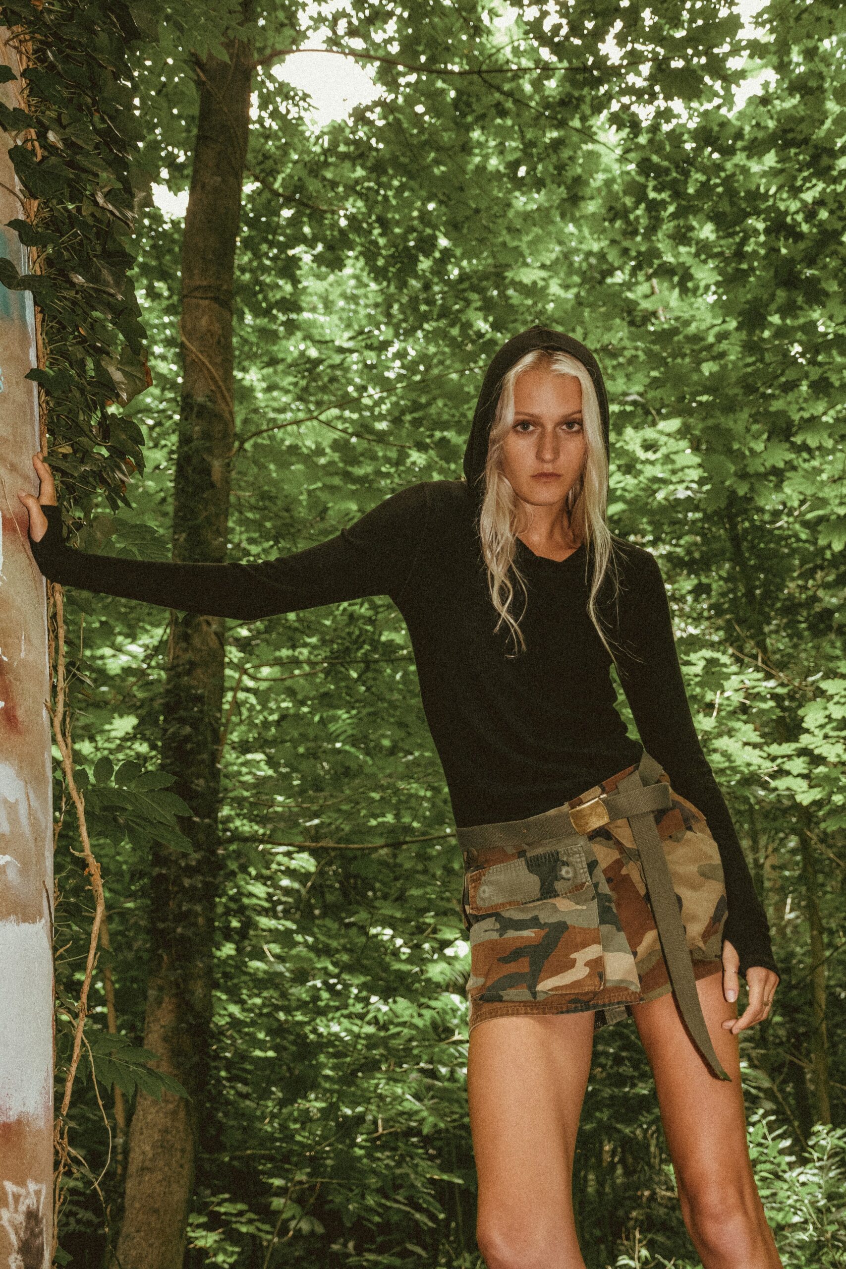 Nicole Miller Resort 23 Look 6