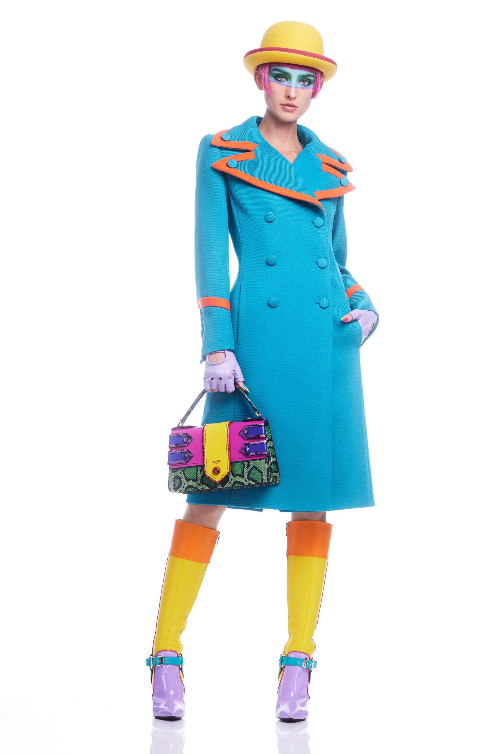 Moschino F/W 22 Look 7