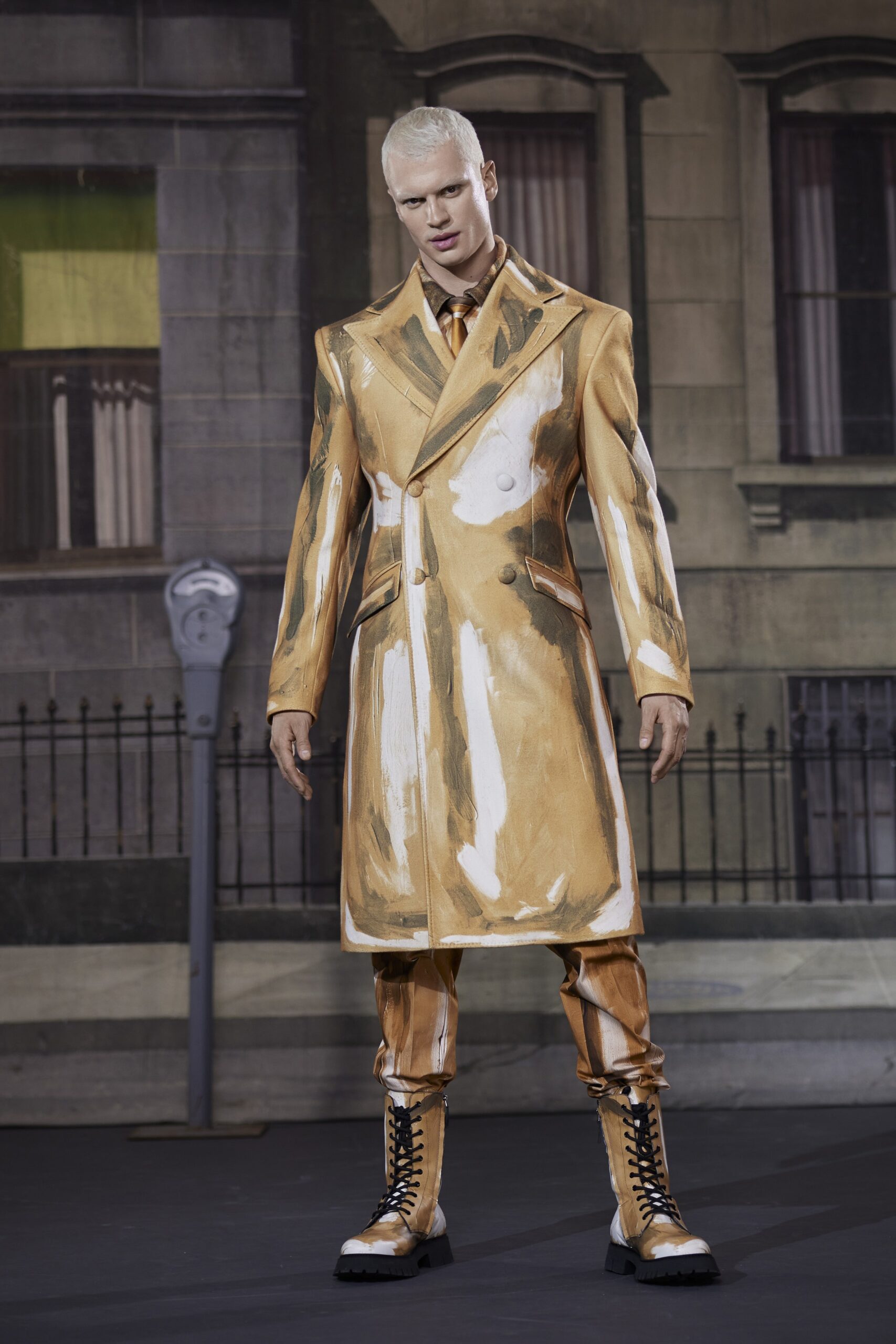 Moschino F/W 21 Menswear Look 8