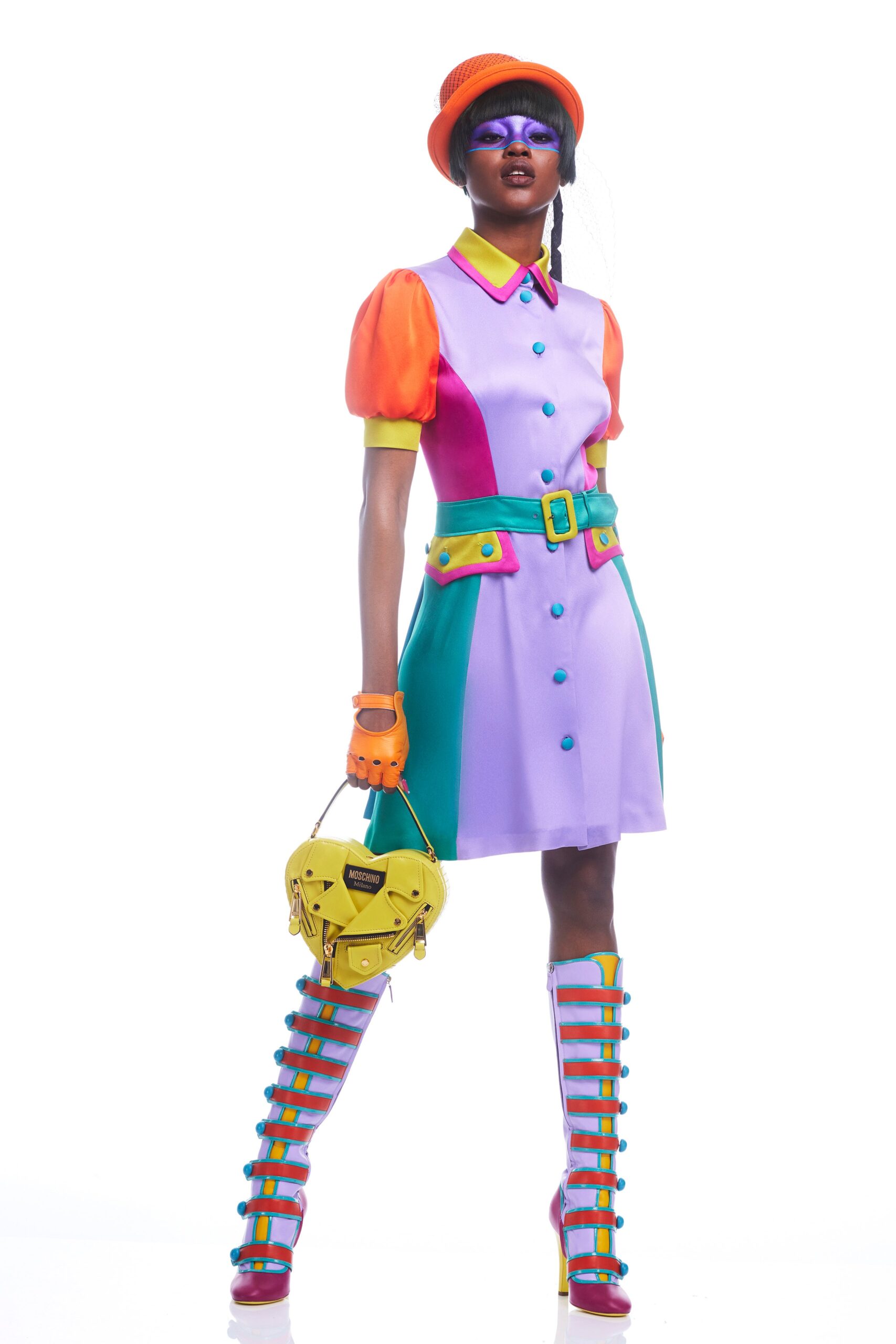 Moschino F/W 22 Look 8