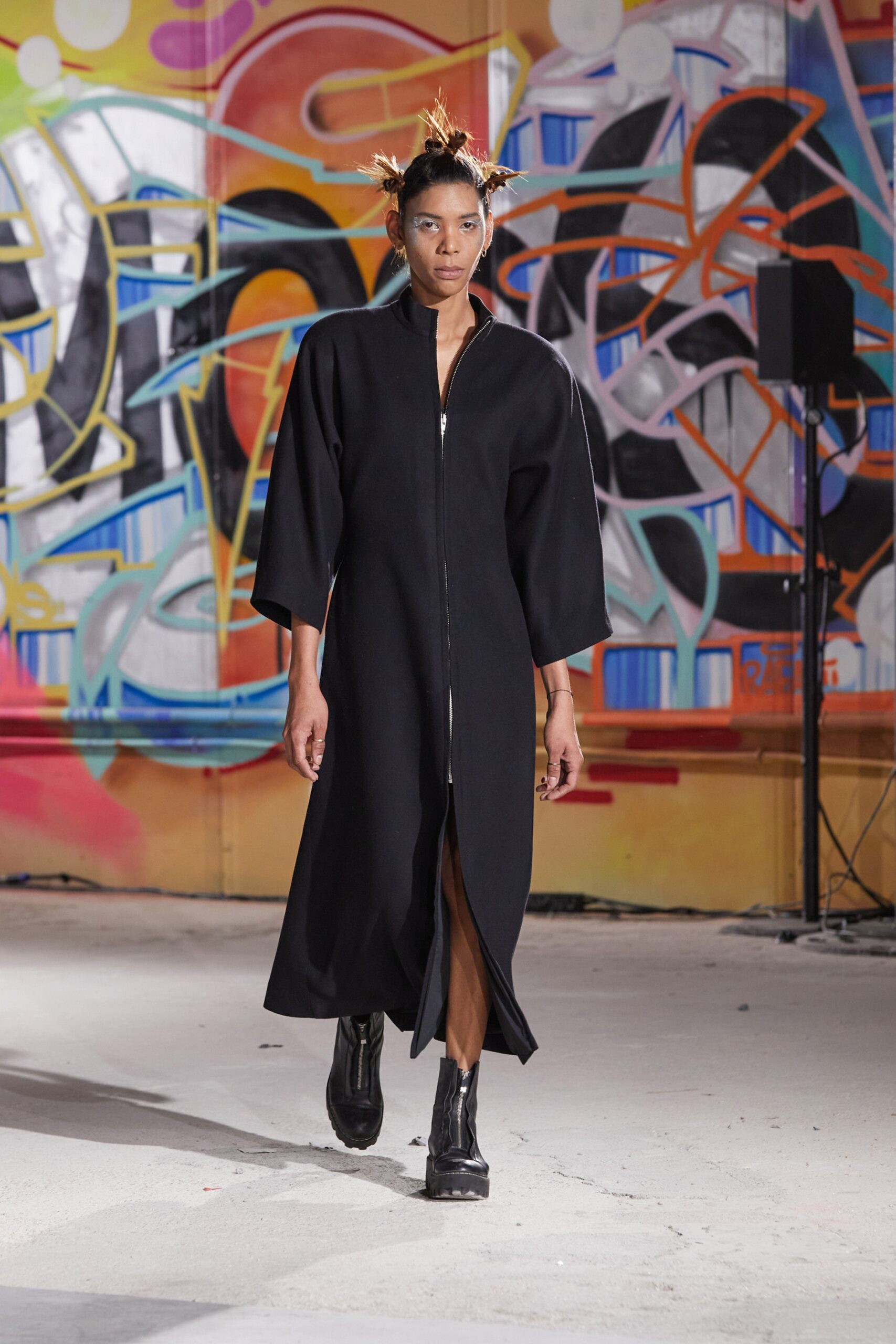 Mossi F/W 23 Look 8