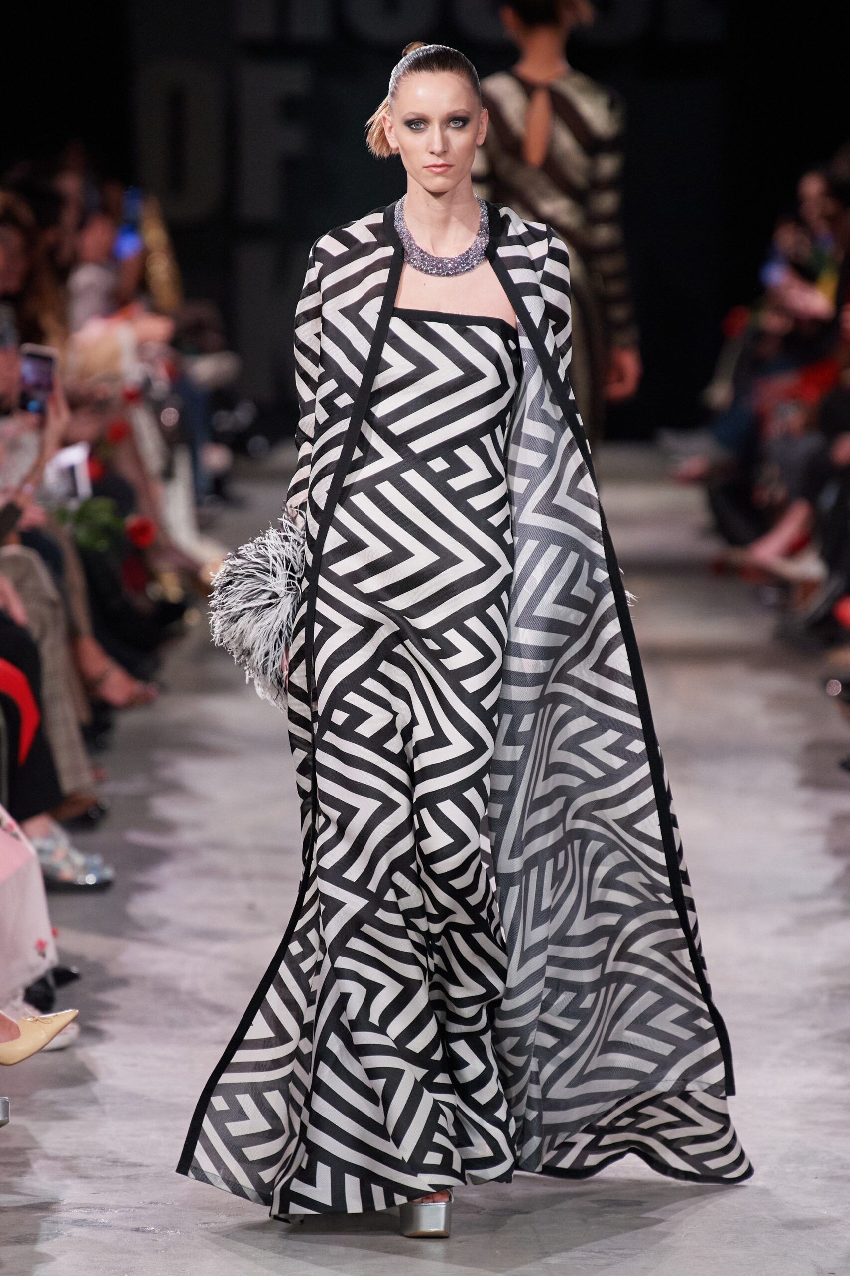 Naeem Khan F/W 23 Look 8