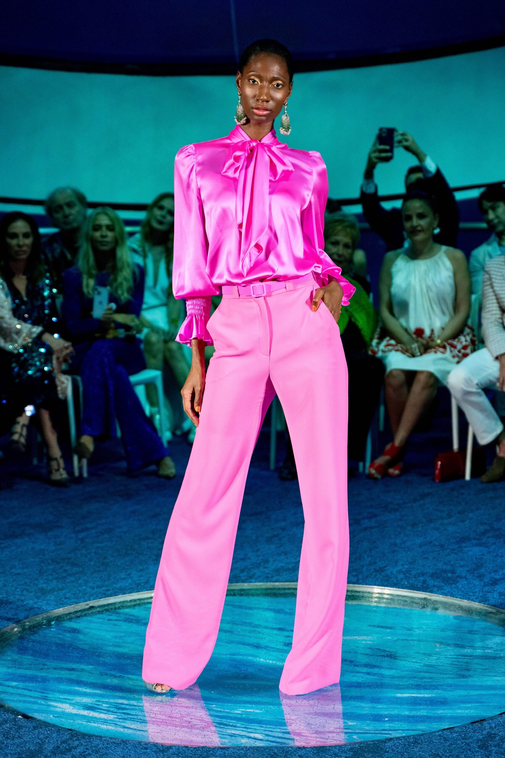 Naeem Khan Resort 23 Look 8