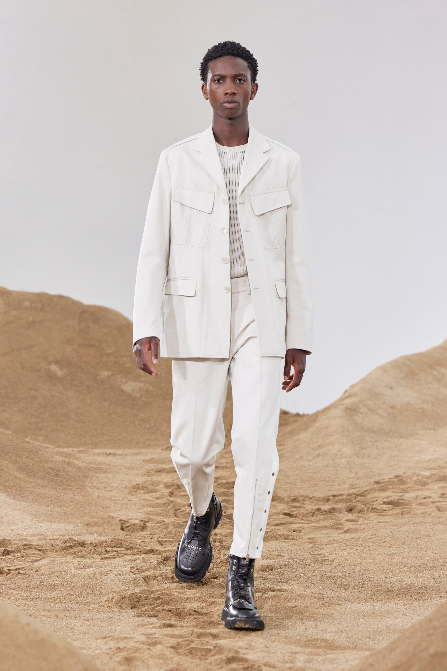 Neil Barrett S/S 23 Menswear Look 8