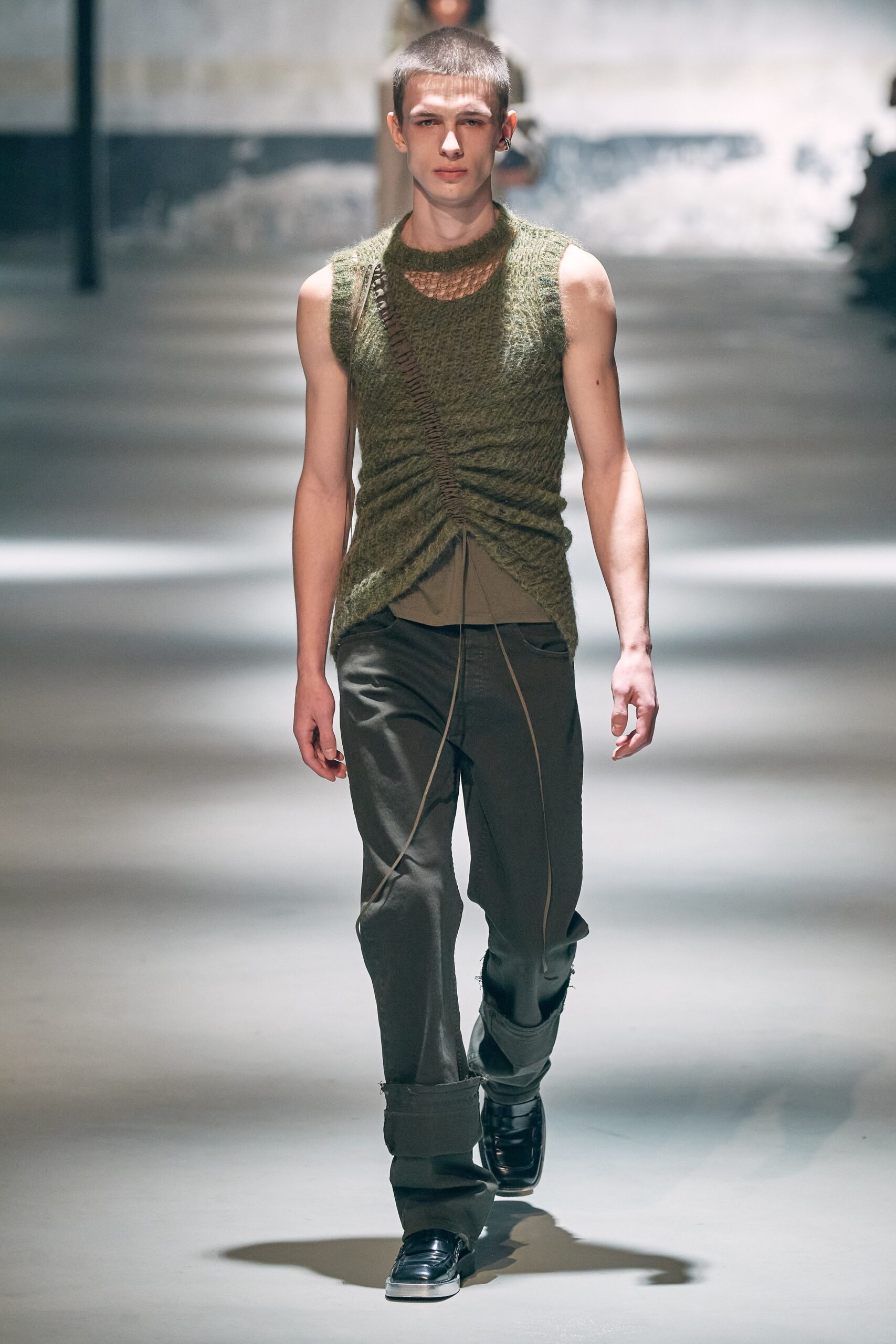 No. 21 F/W 22 Look 8