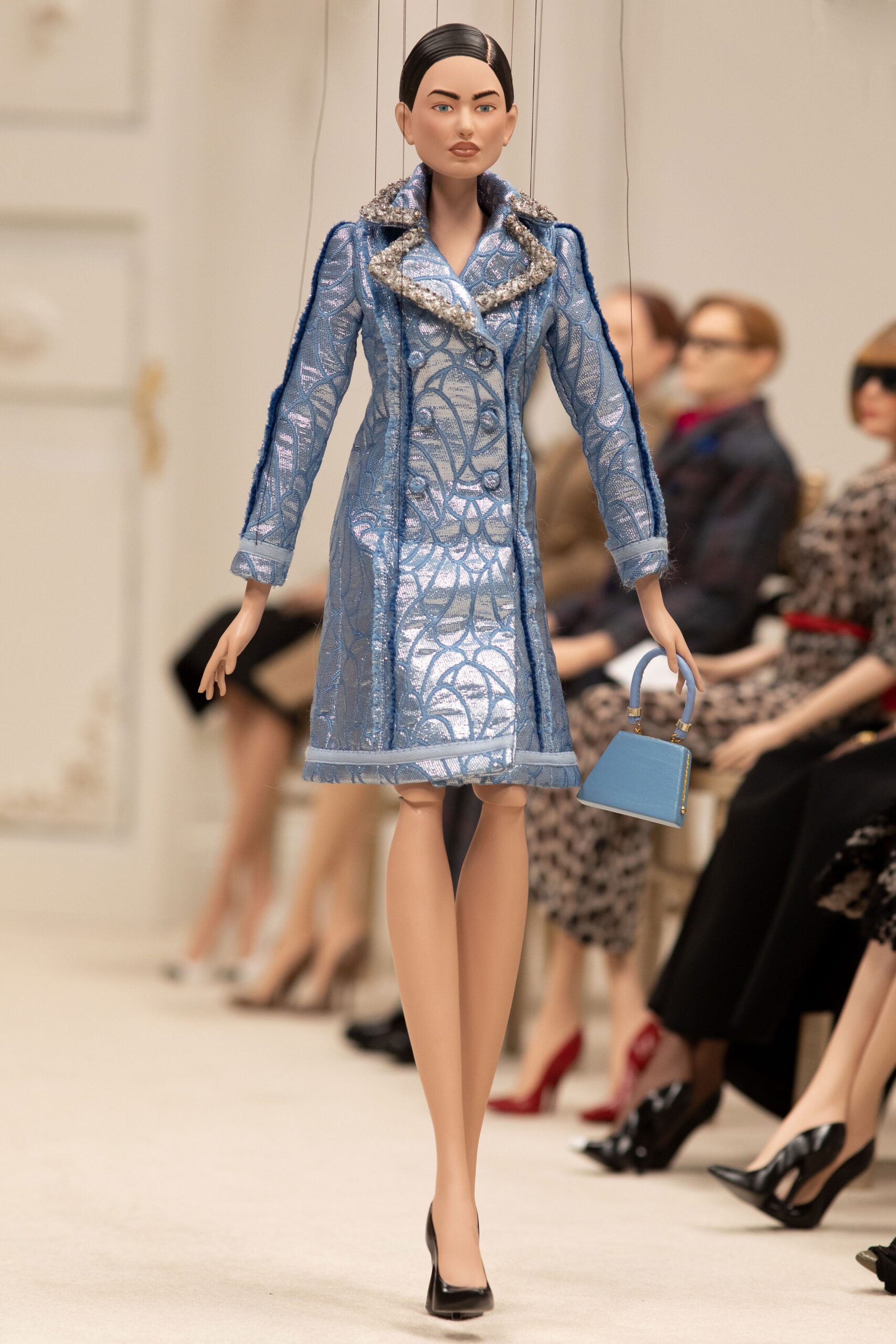 Moschino S/S 21 Look 9
