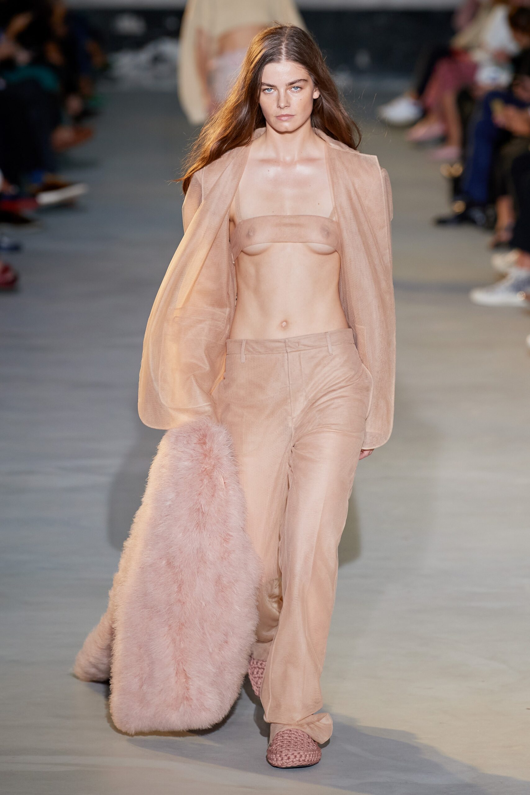 No. 21 S/S 22 Look 9