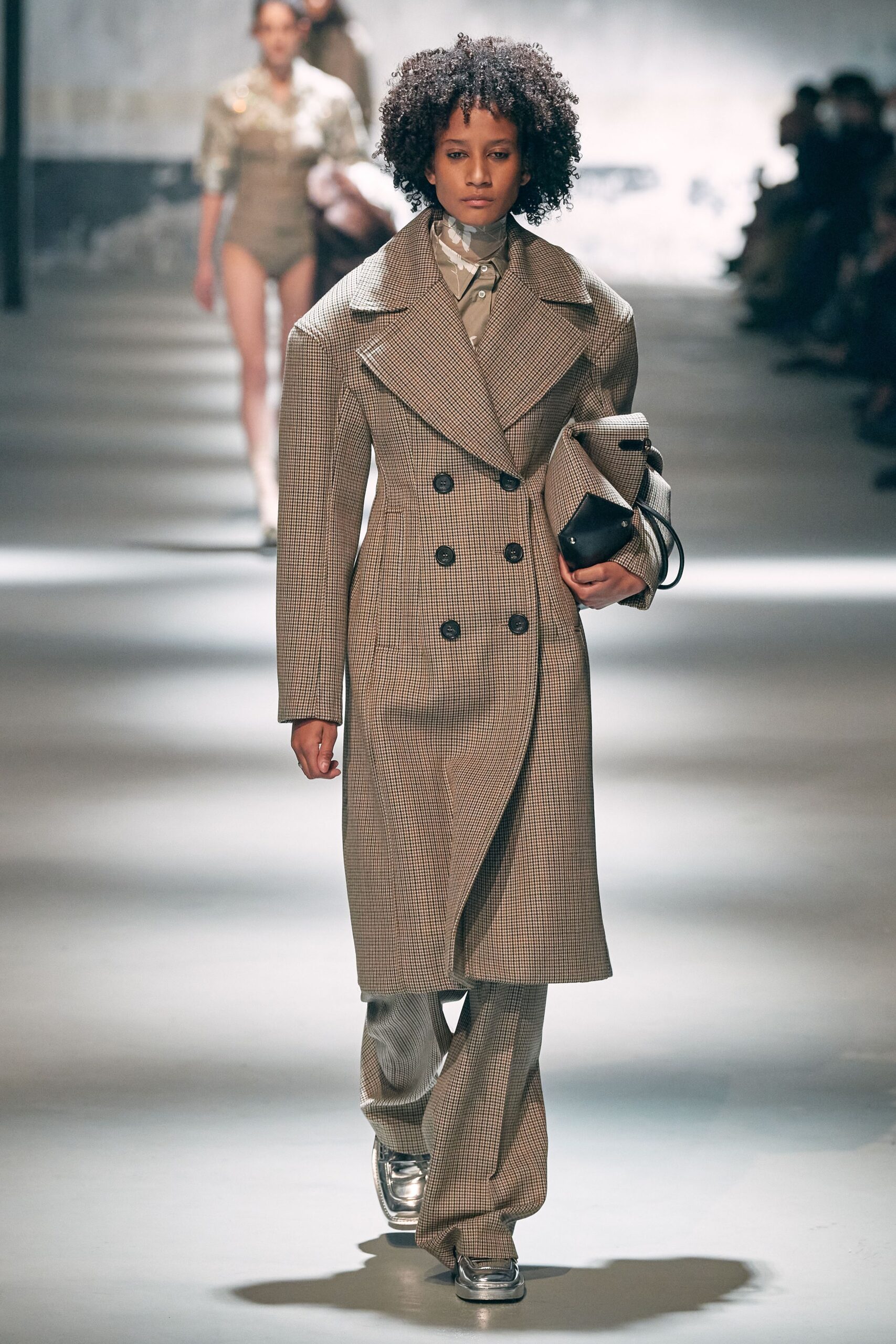 No. 21 F/W 22 Look 9