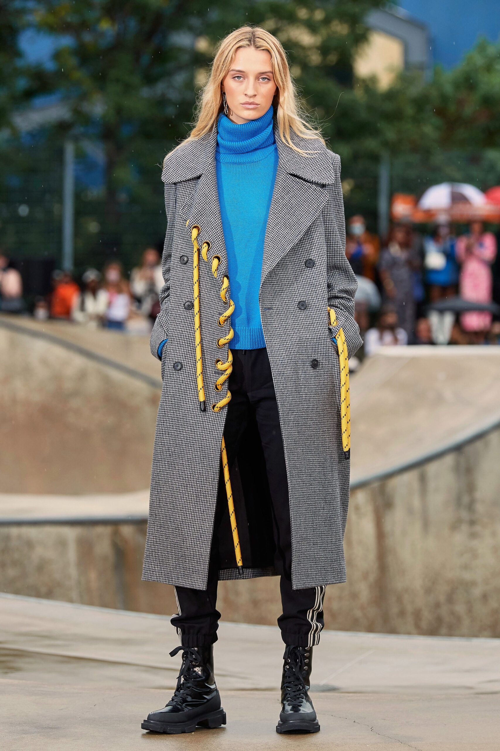Monse Resort 22 Look 10