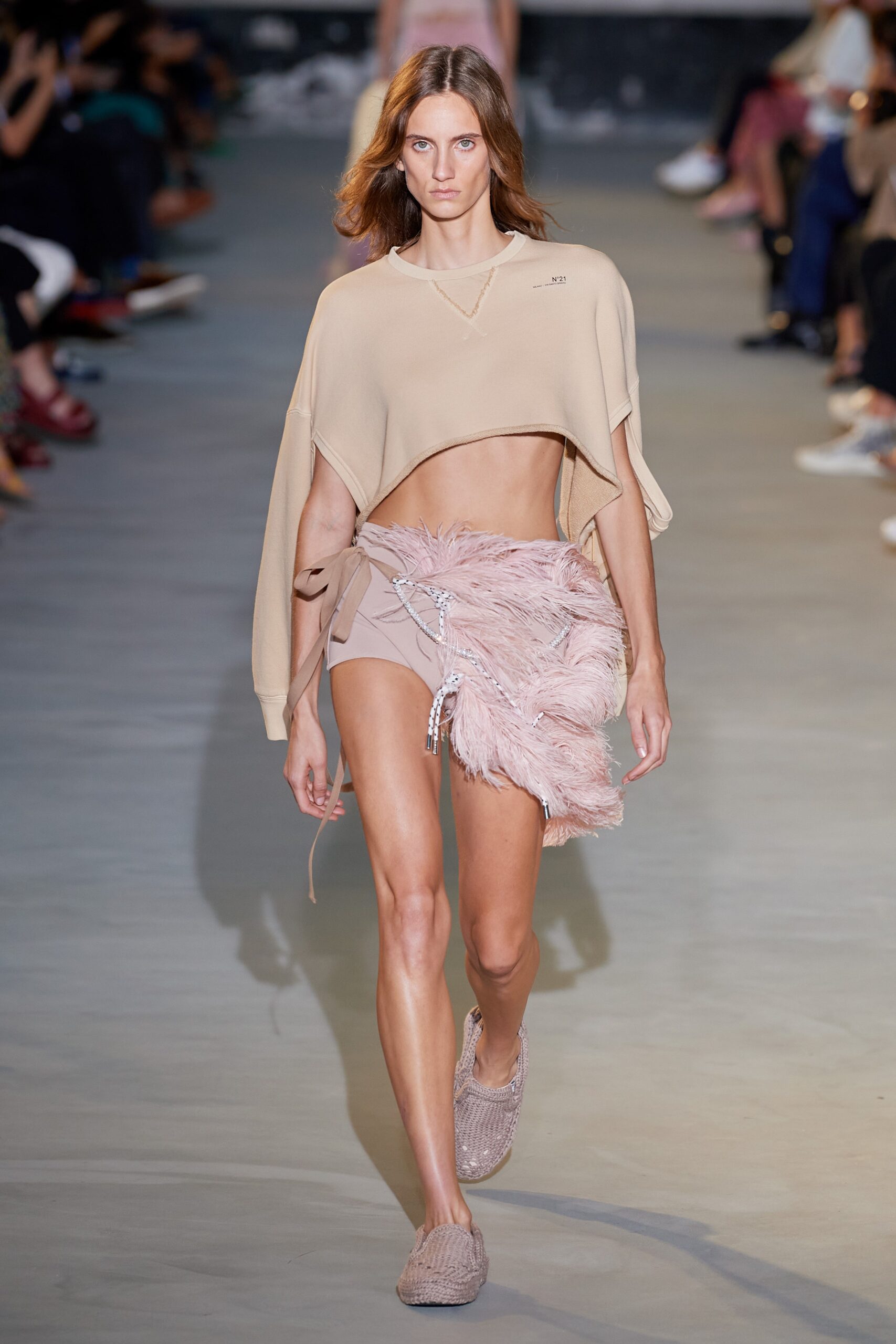 No. 21 S/S 22 Look 10