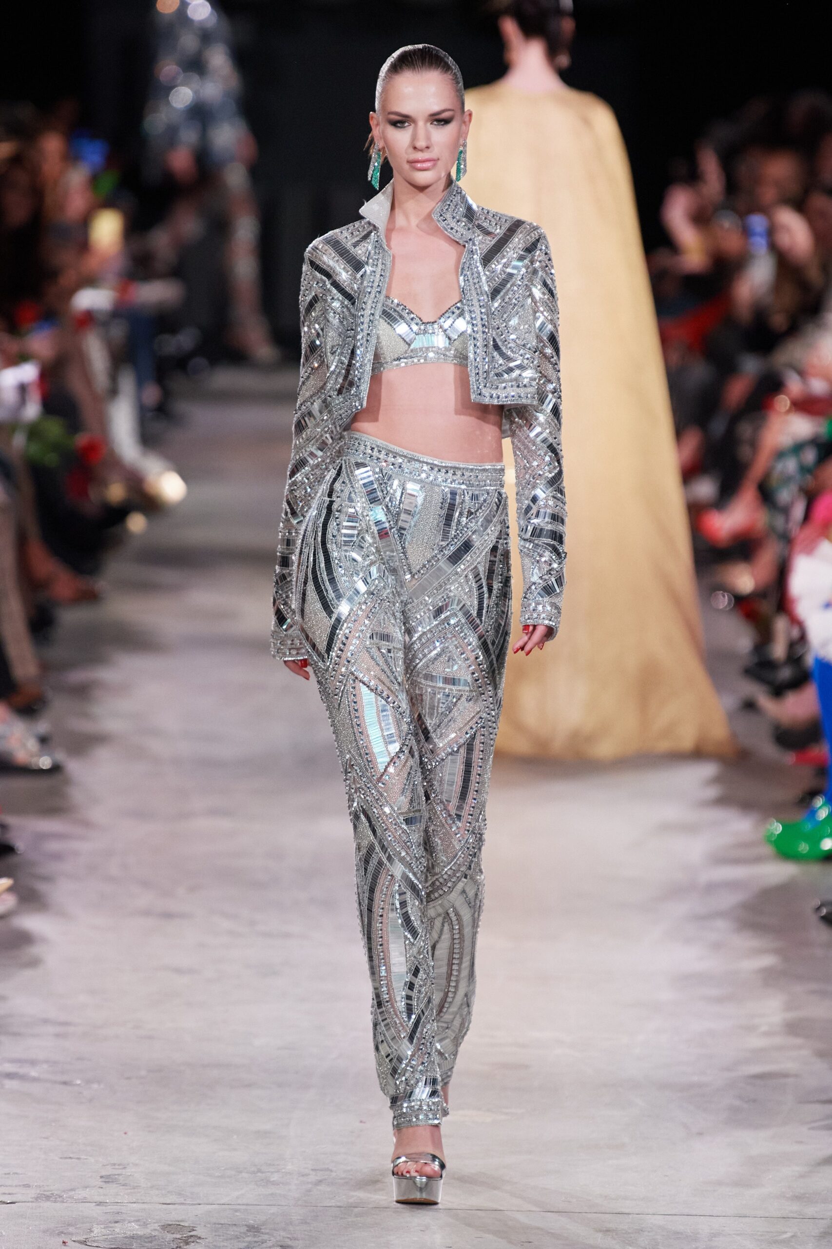 Naeem Khan F/W 23 Look 10