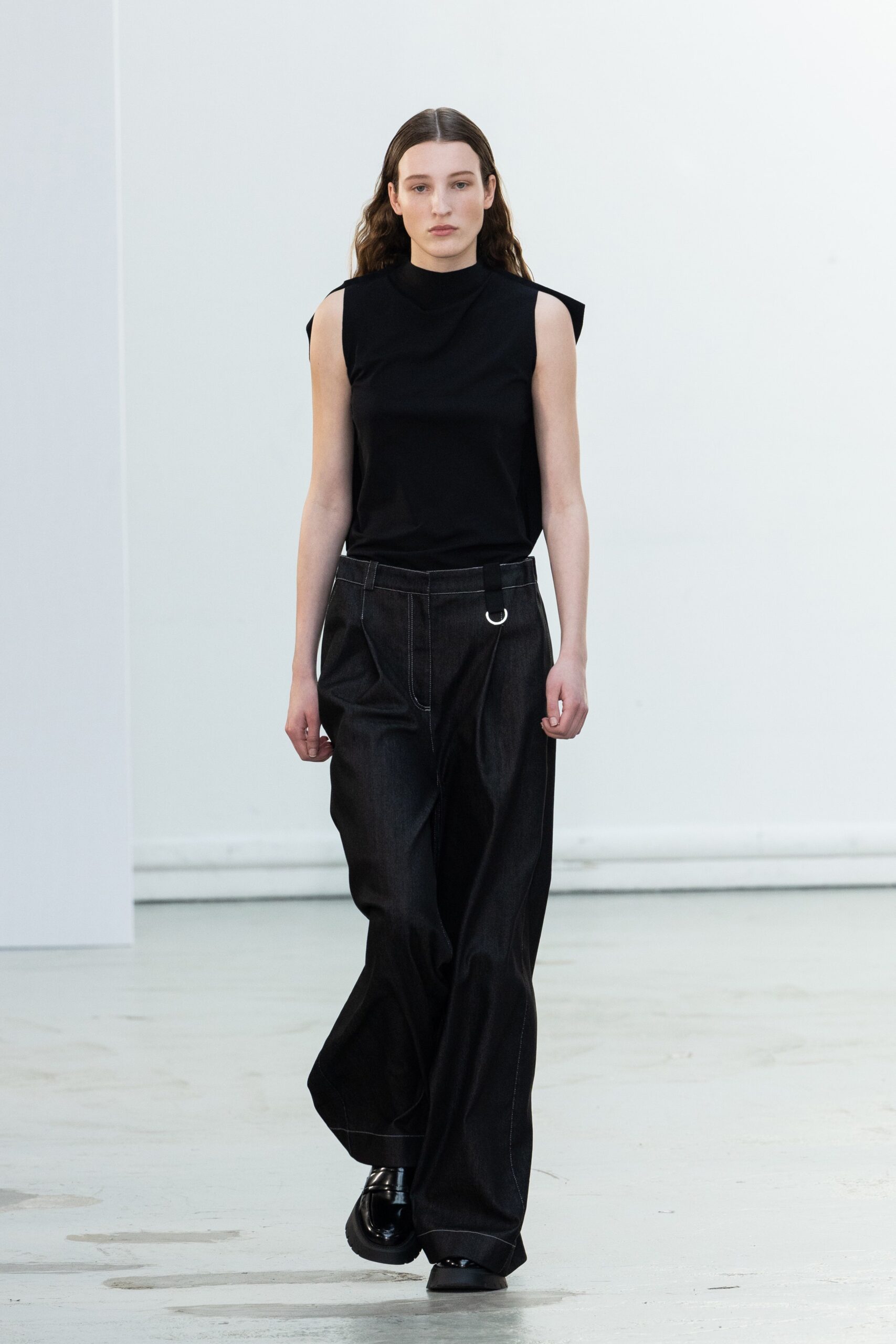 Nehera F/W 23 Look 11