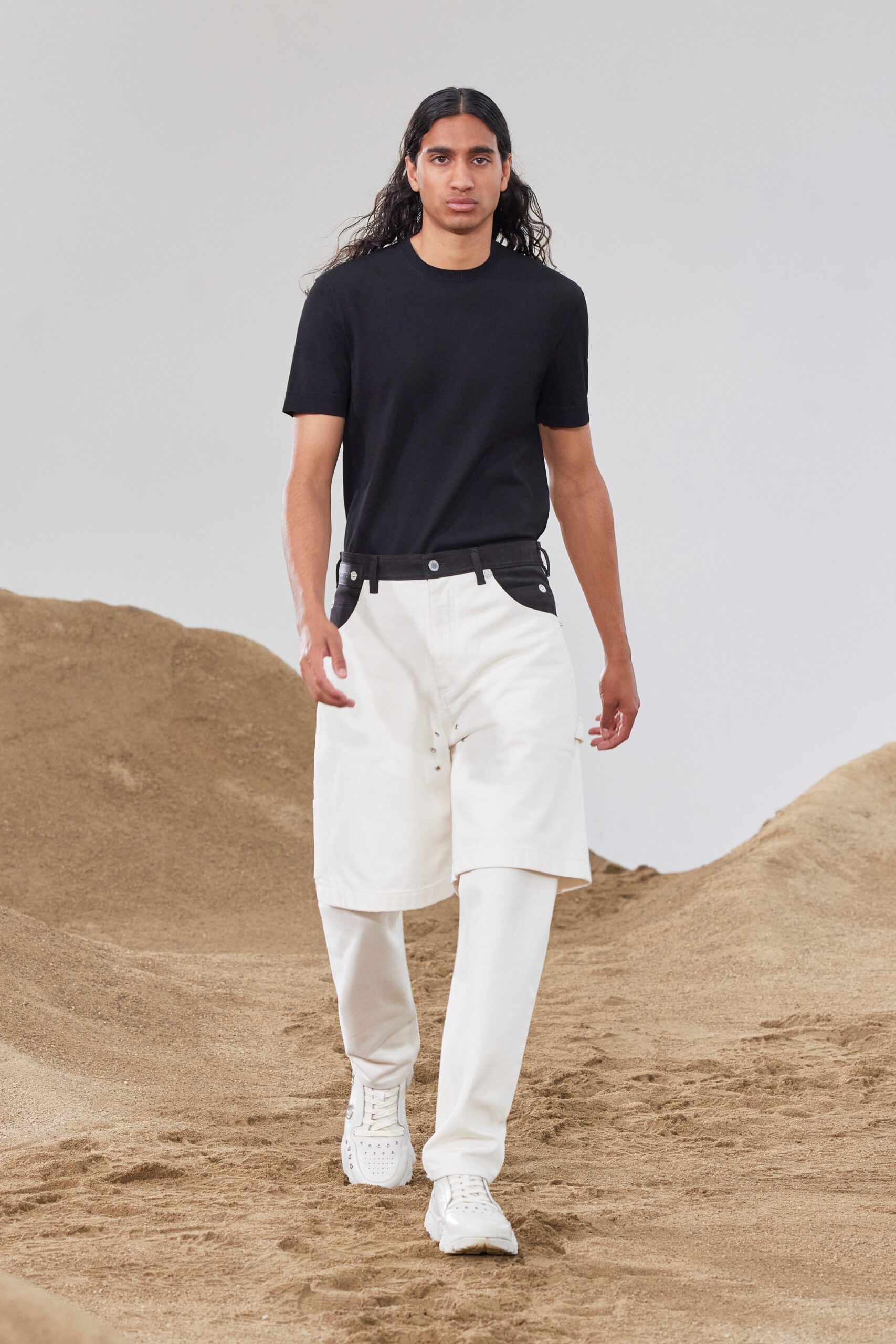 Neil Barrett S/S 23 Menswear Look 11
