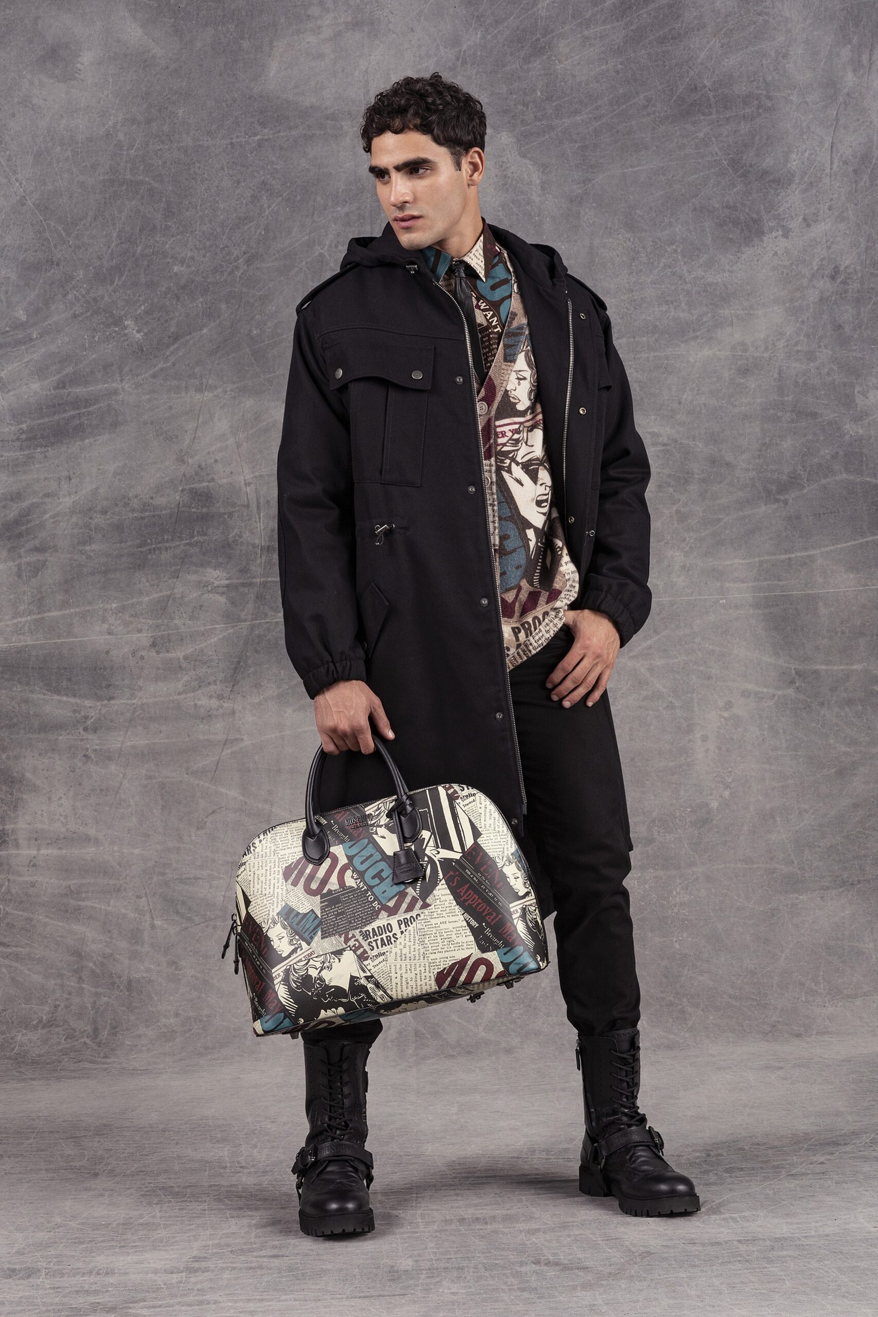 Moschino F/W 21 Look 12