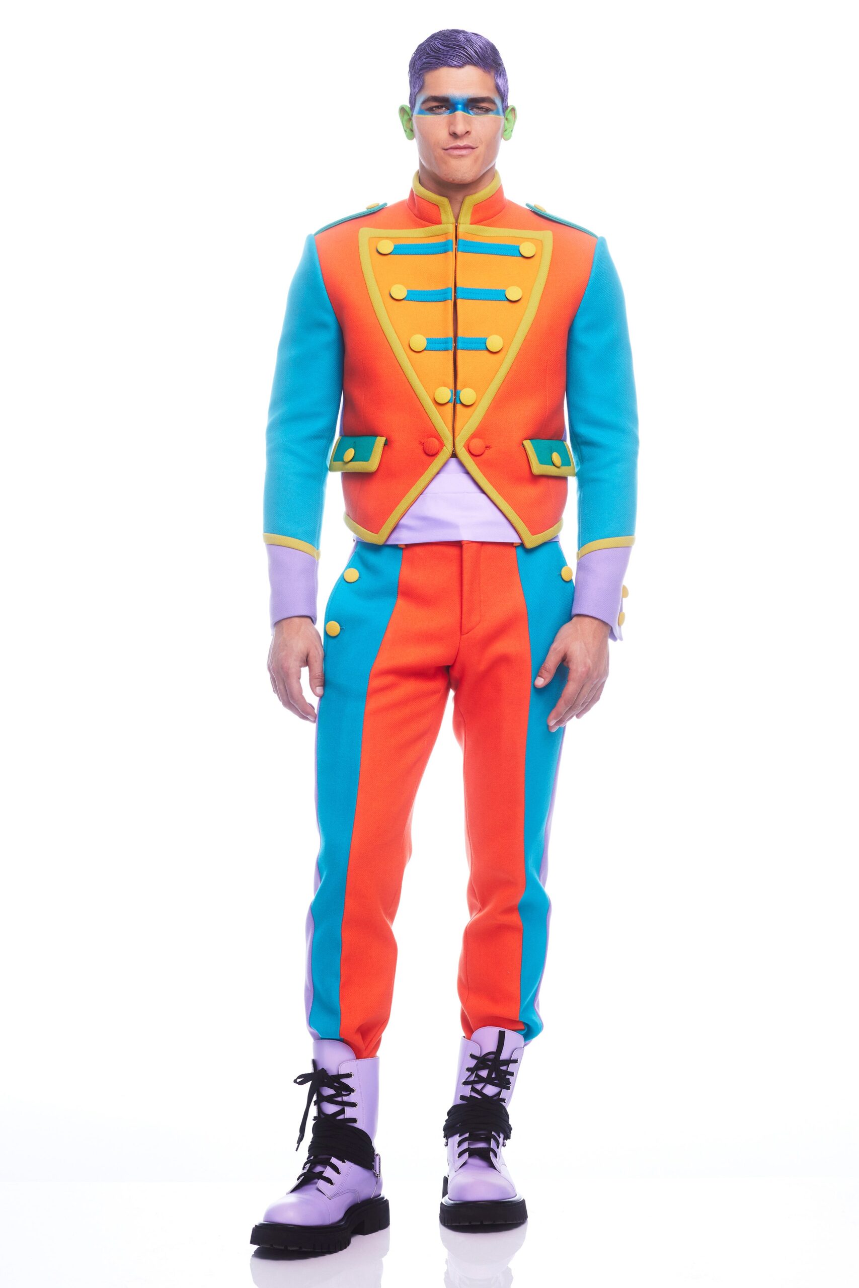 Moschino F/W 22 Look 12