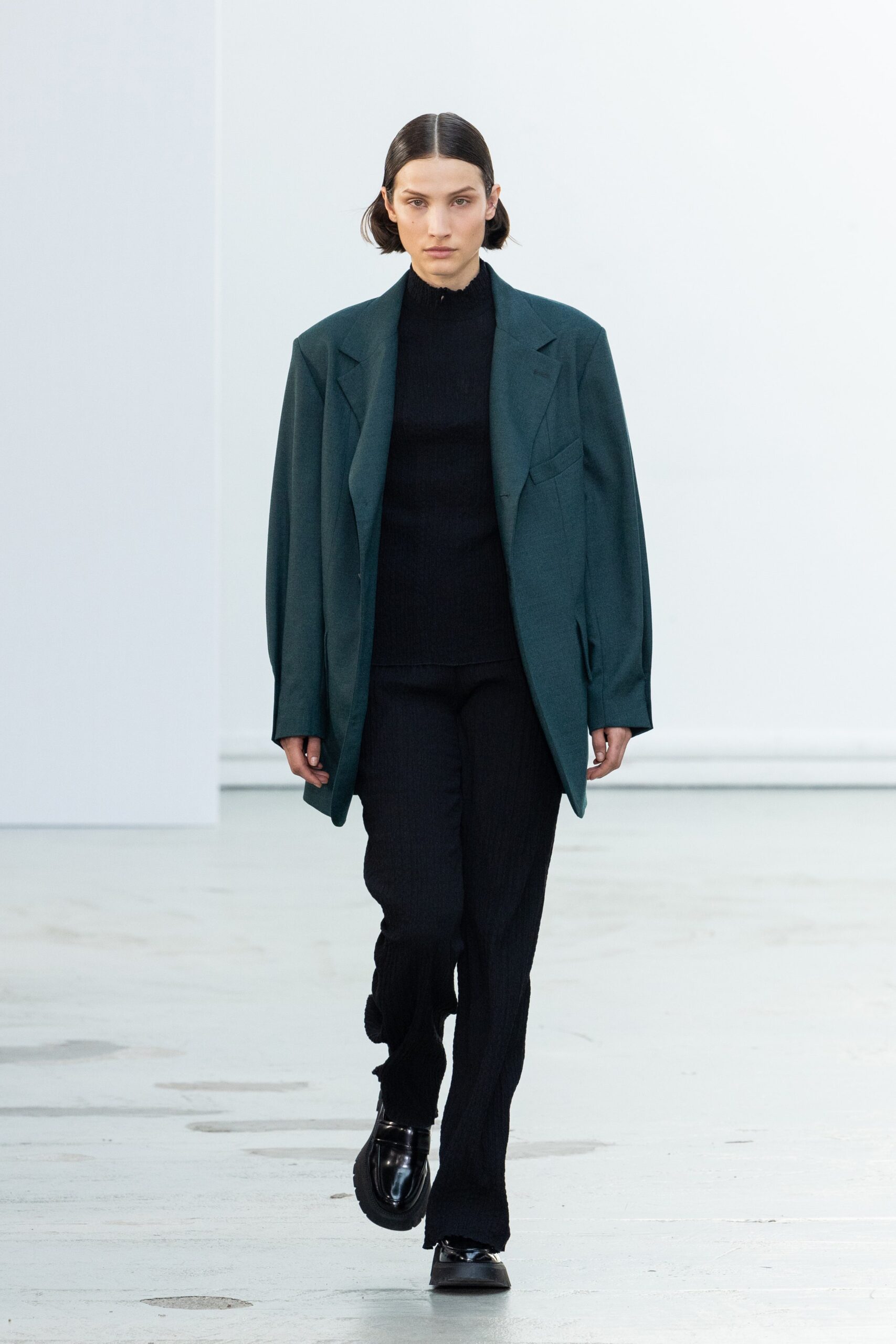 Nehera F/W 23 Look 12