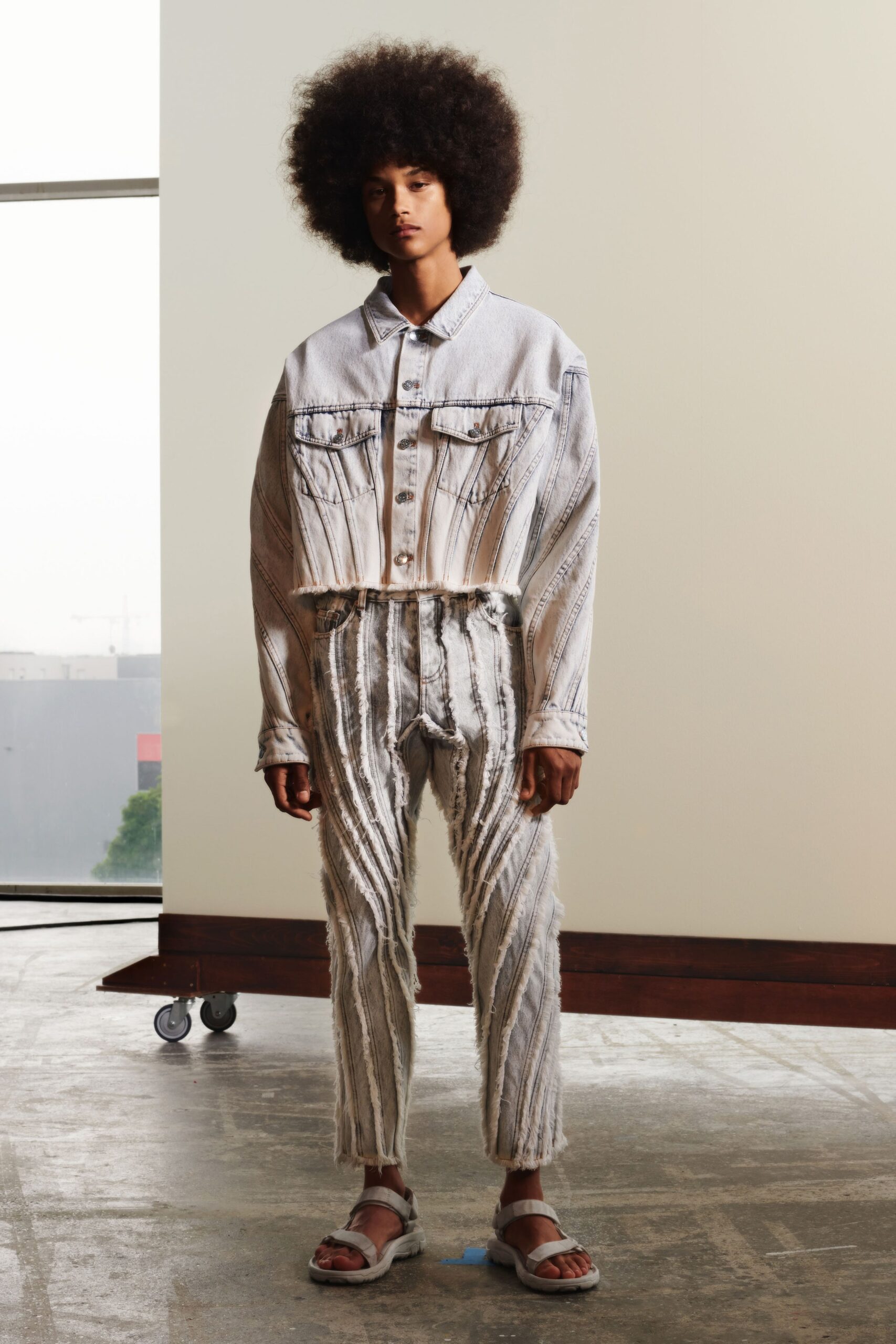 Mugler Resort 19 Look 10