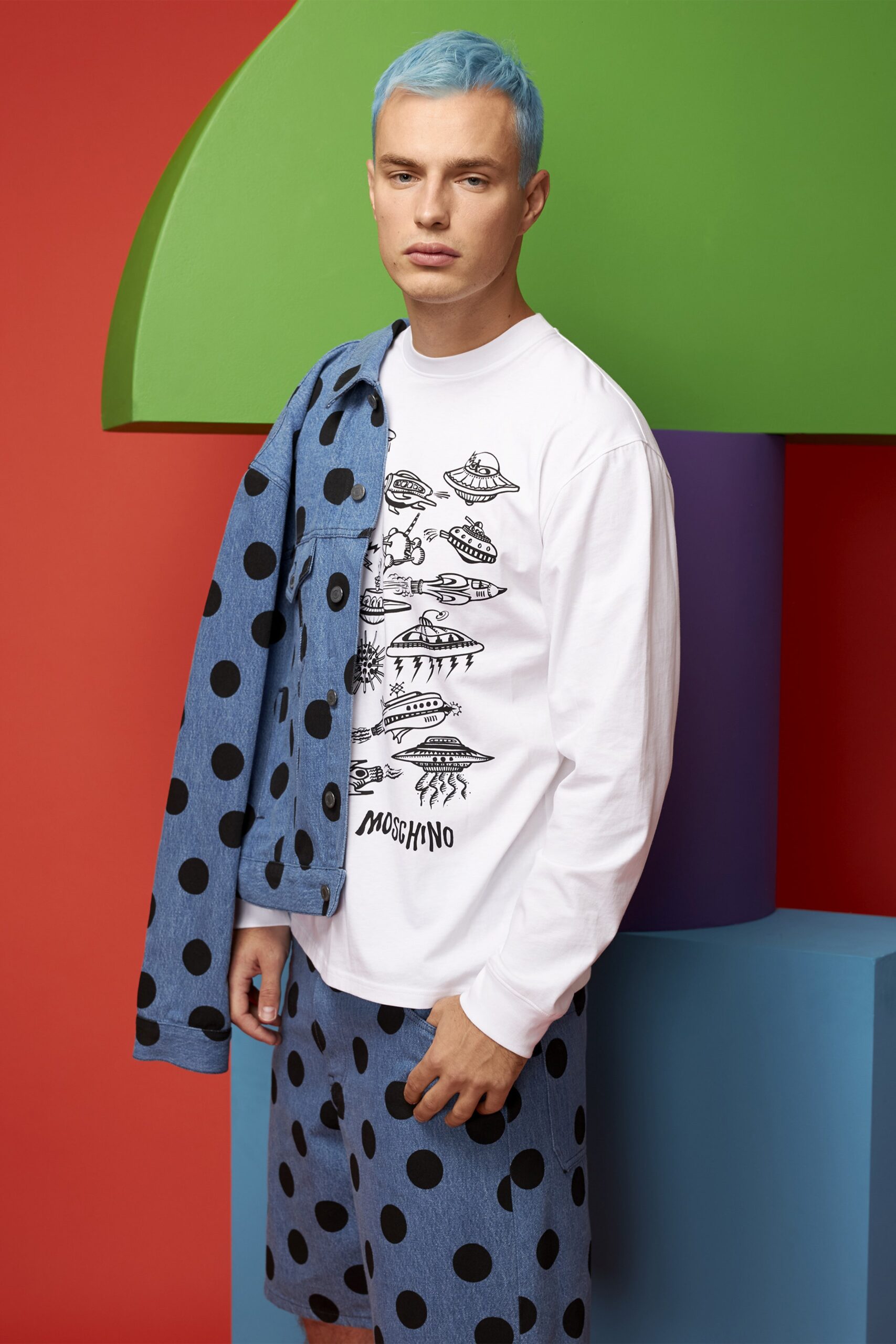 Moschino Resort 21 Look 13
