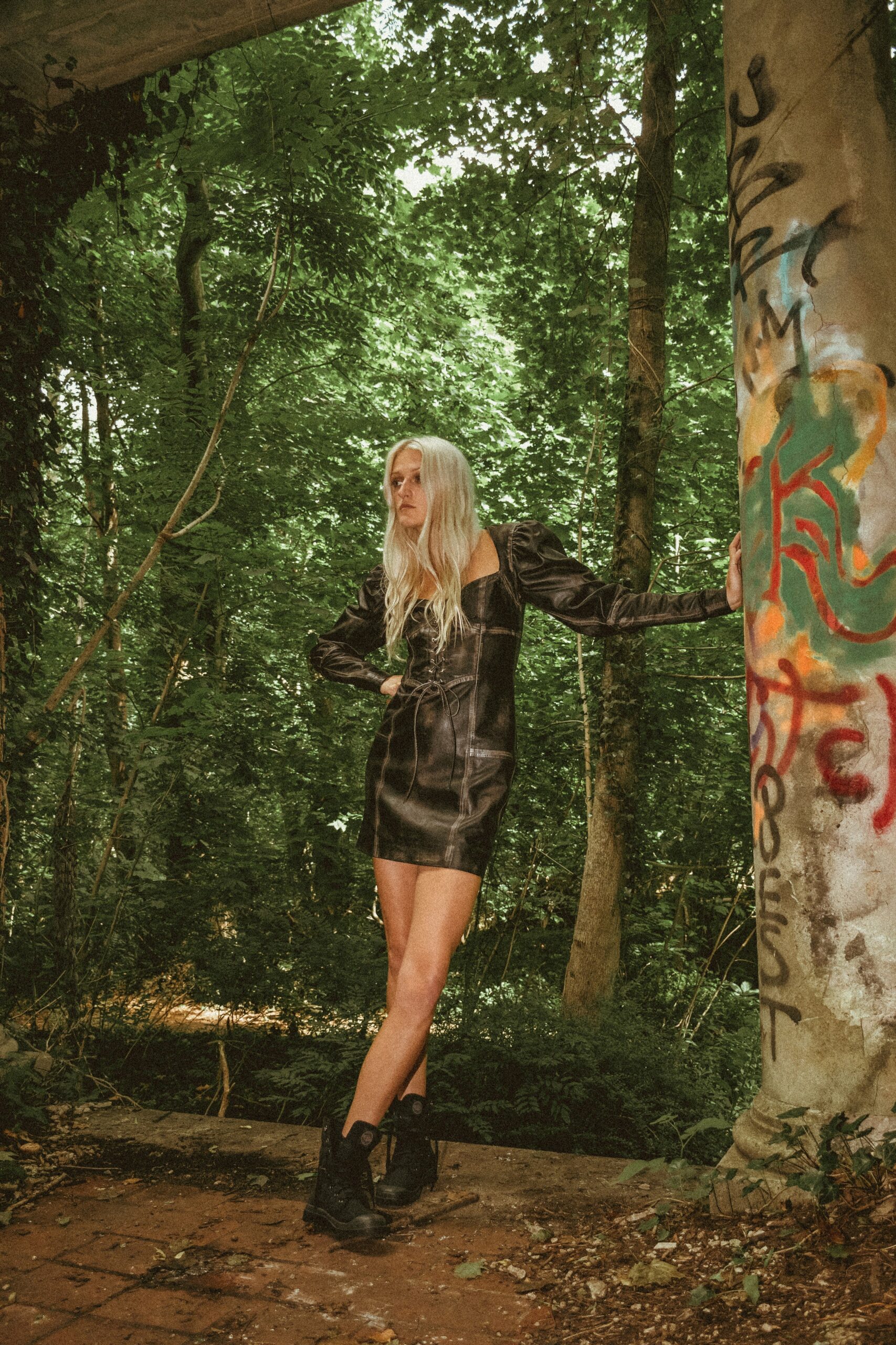 Nicole Miller Resort 23 Look 13