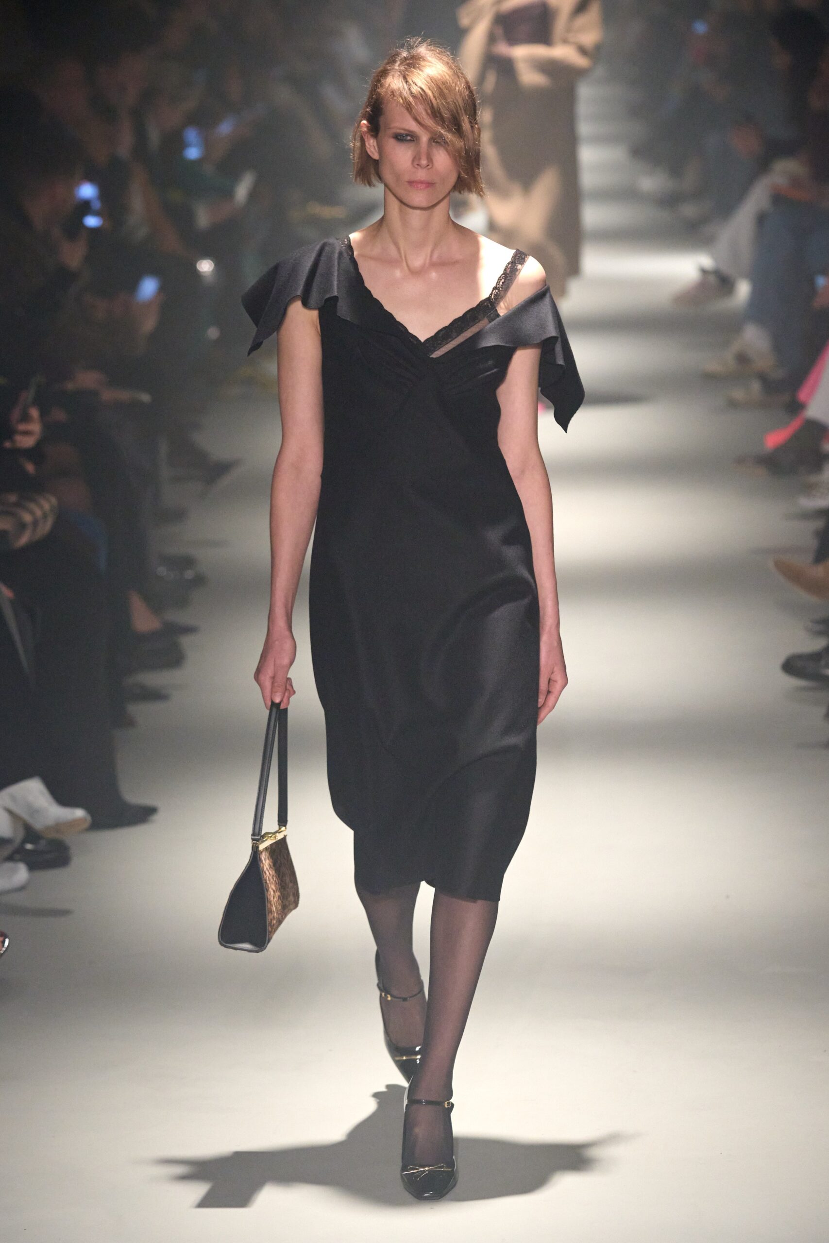 No. 21 F/W 23 Look 13