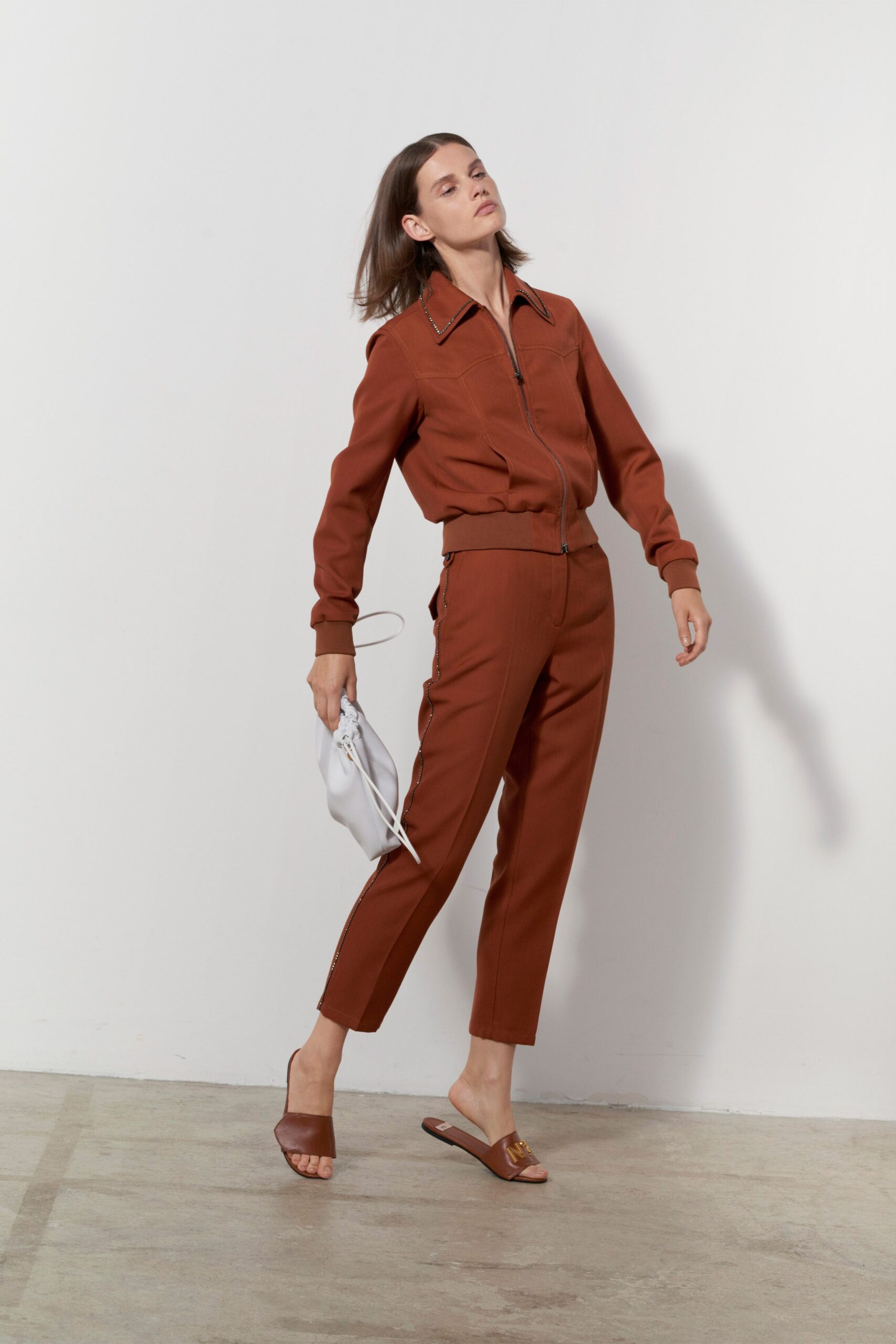 No. 21 Resort 20 Look 13