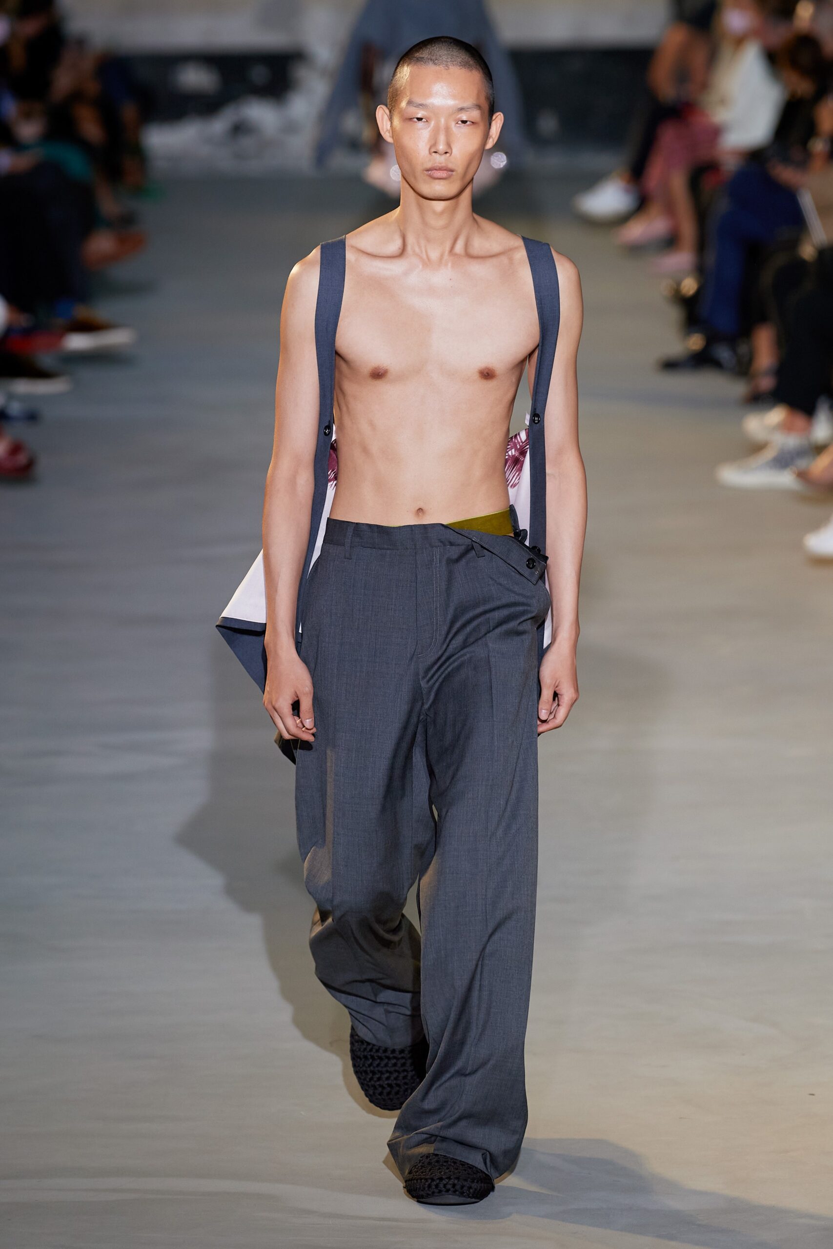 No. 21 S/S 22 Look 14