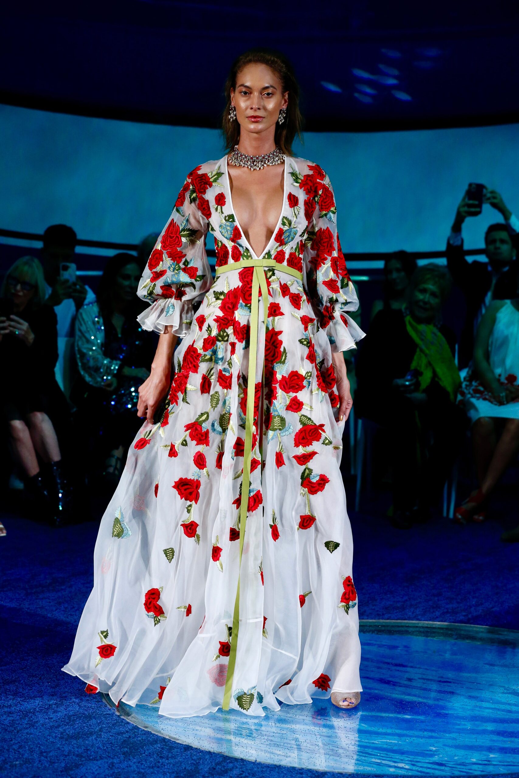 Naeem Khan Resort 23 Look 14