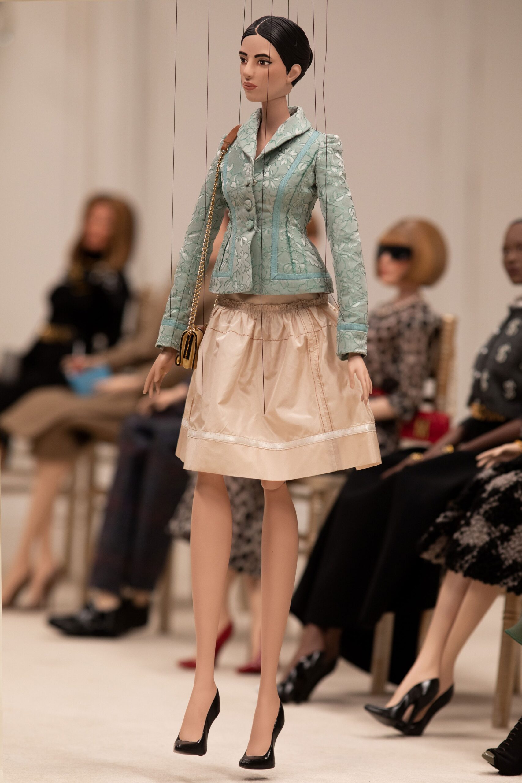 Moschino S/S 21 Look 15