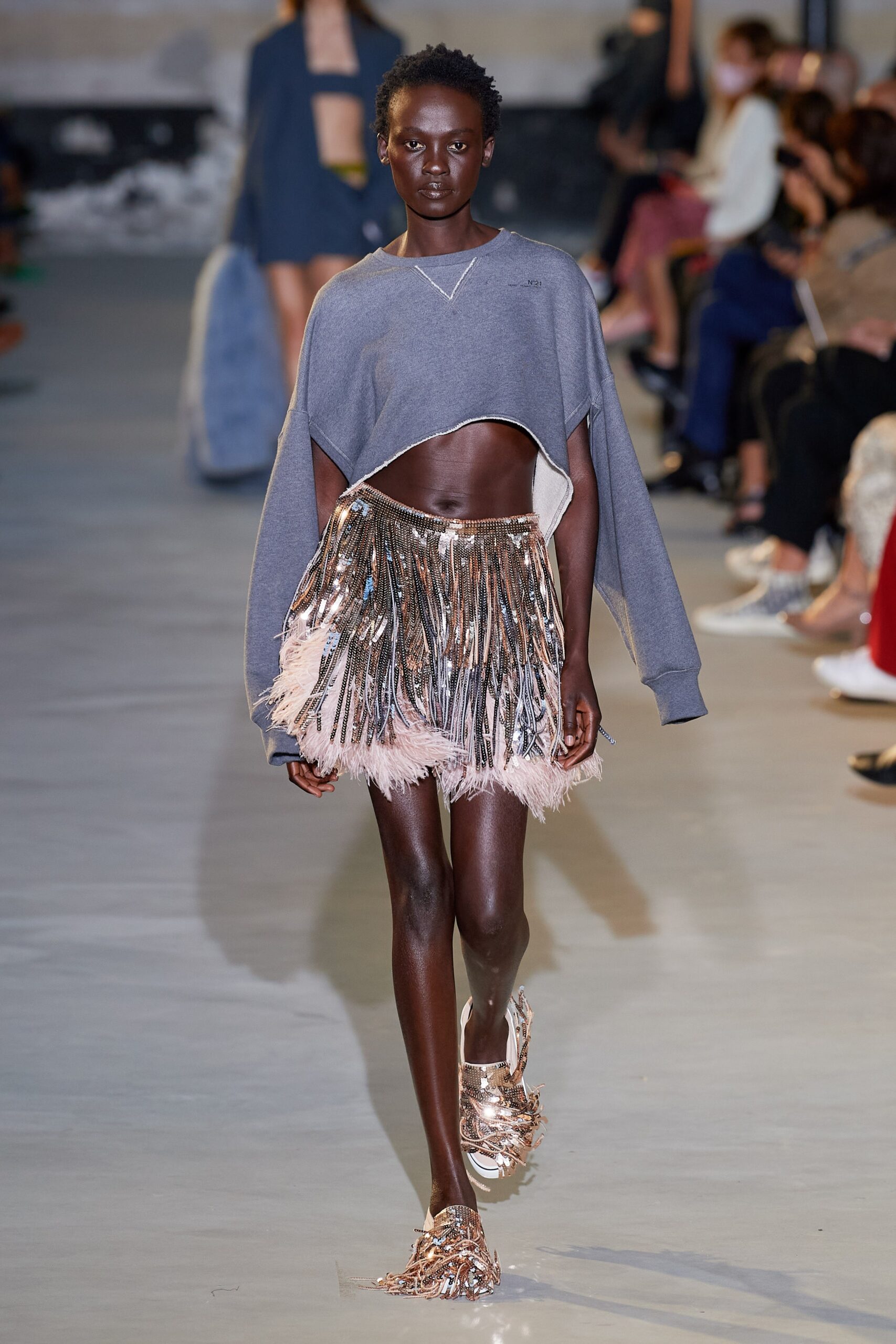 No. 21 S/S 22 Look 15