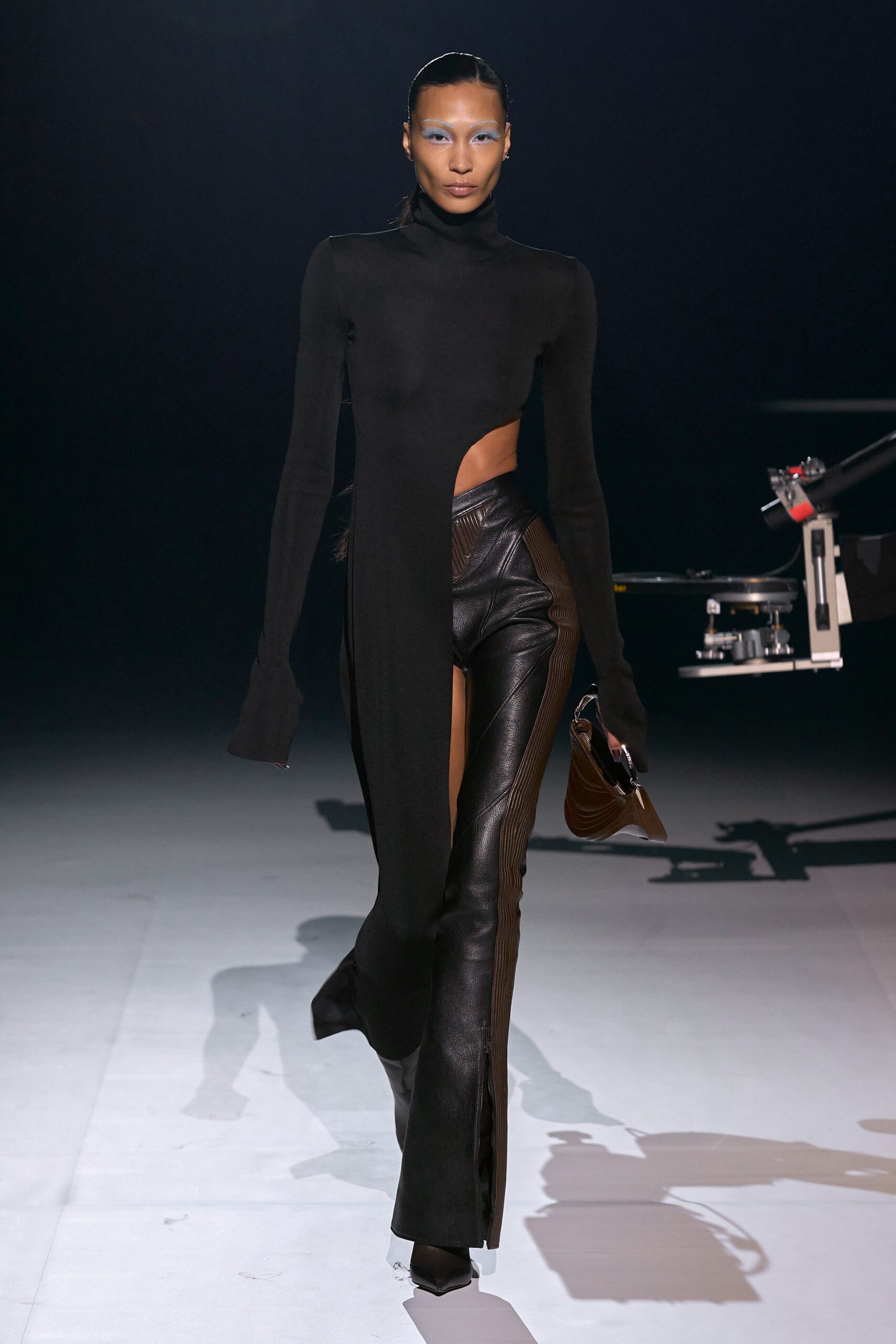 Mugler F/W 22 Look 15
