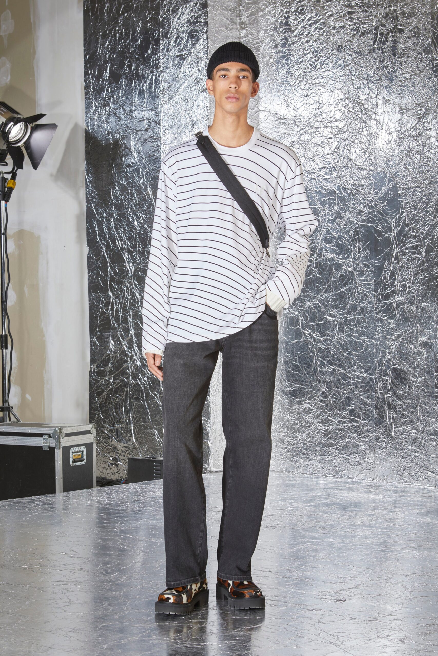 Neil Barrett F/W 23 Menswear Look 15