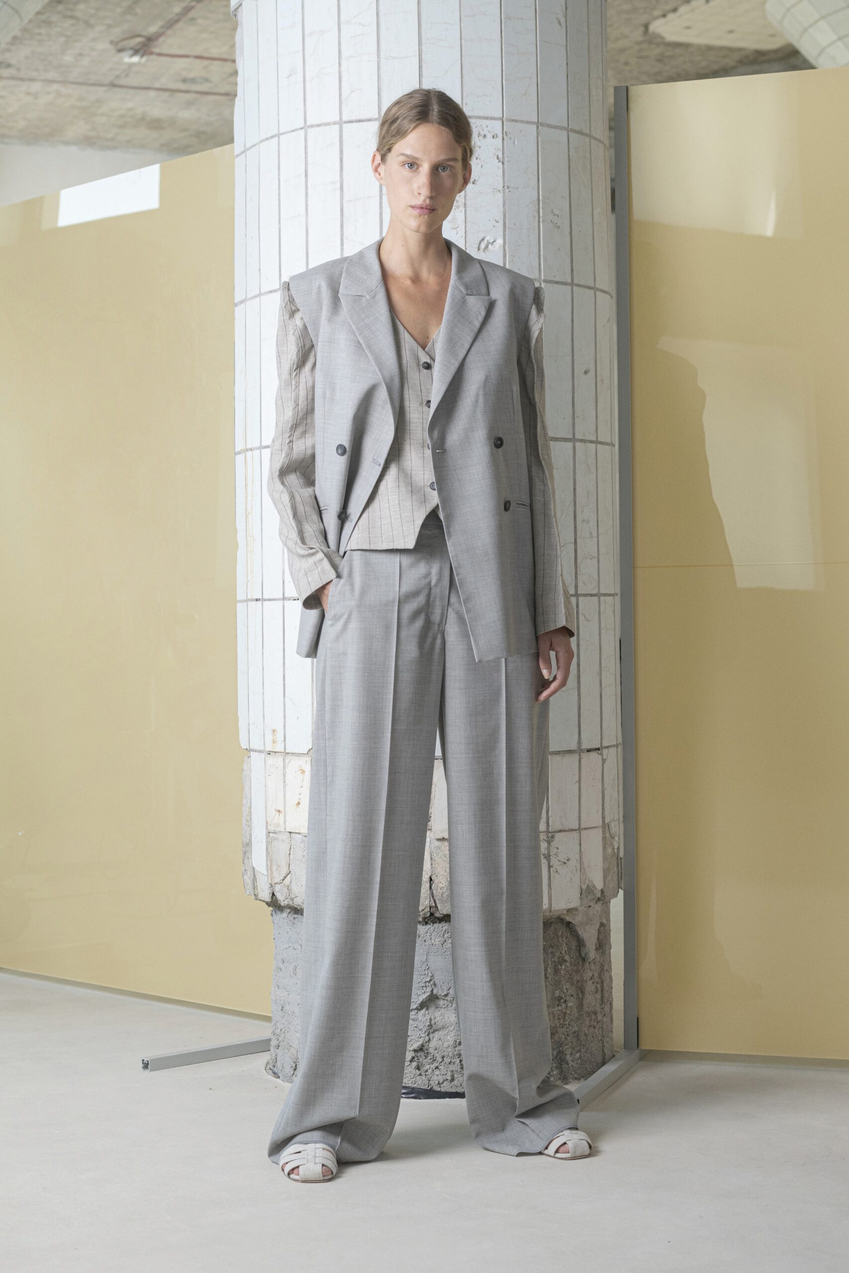 Nehera S/S 22 Look 16