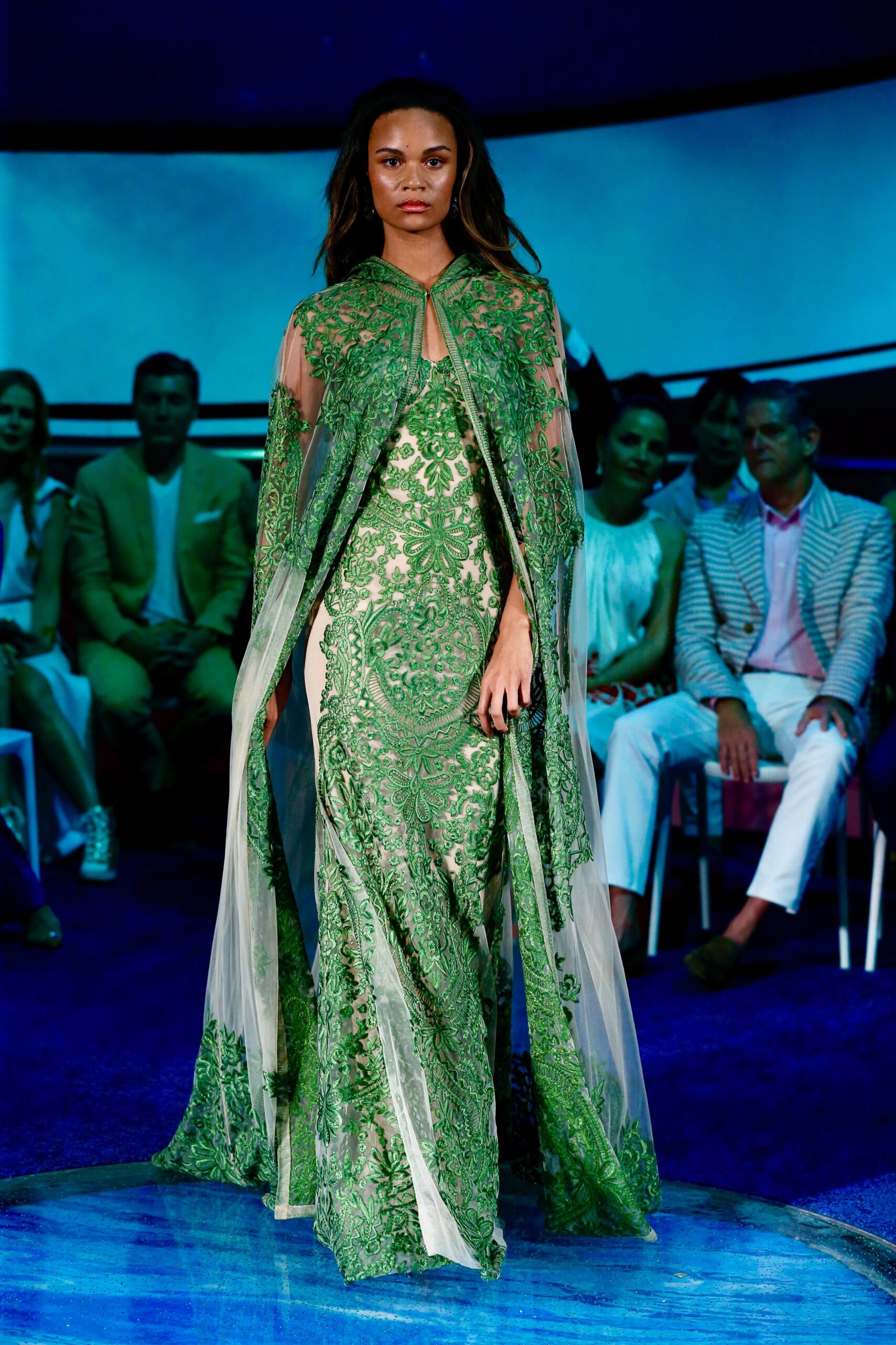 Naeem Khan Resort 23 Look 16