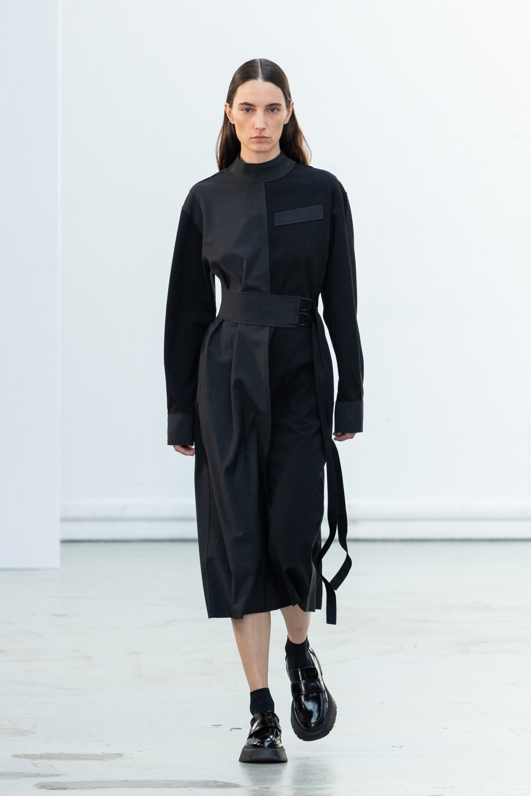 Nehera F/W 23 Look 16
