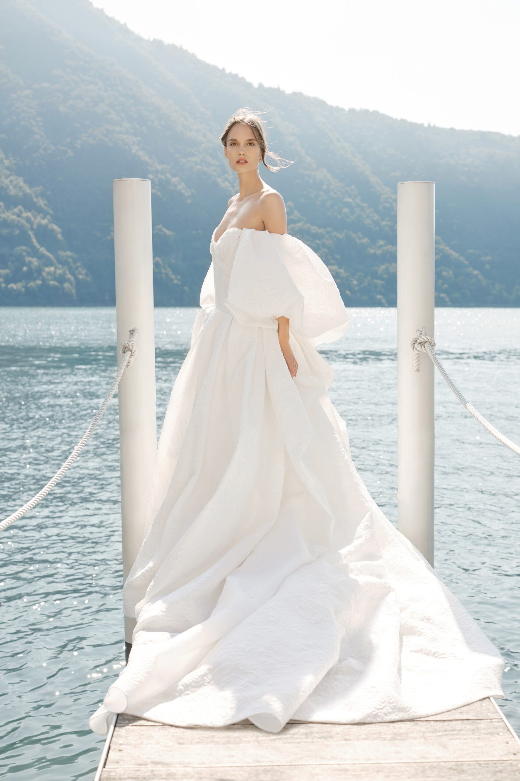 Monique Lhuillier F/W 20 Bridal Look 17