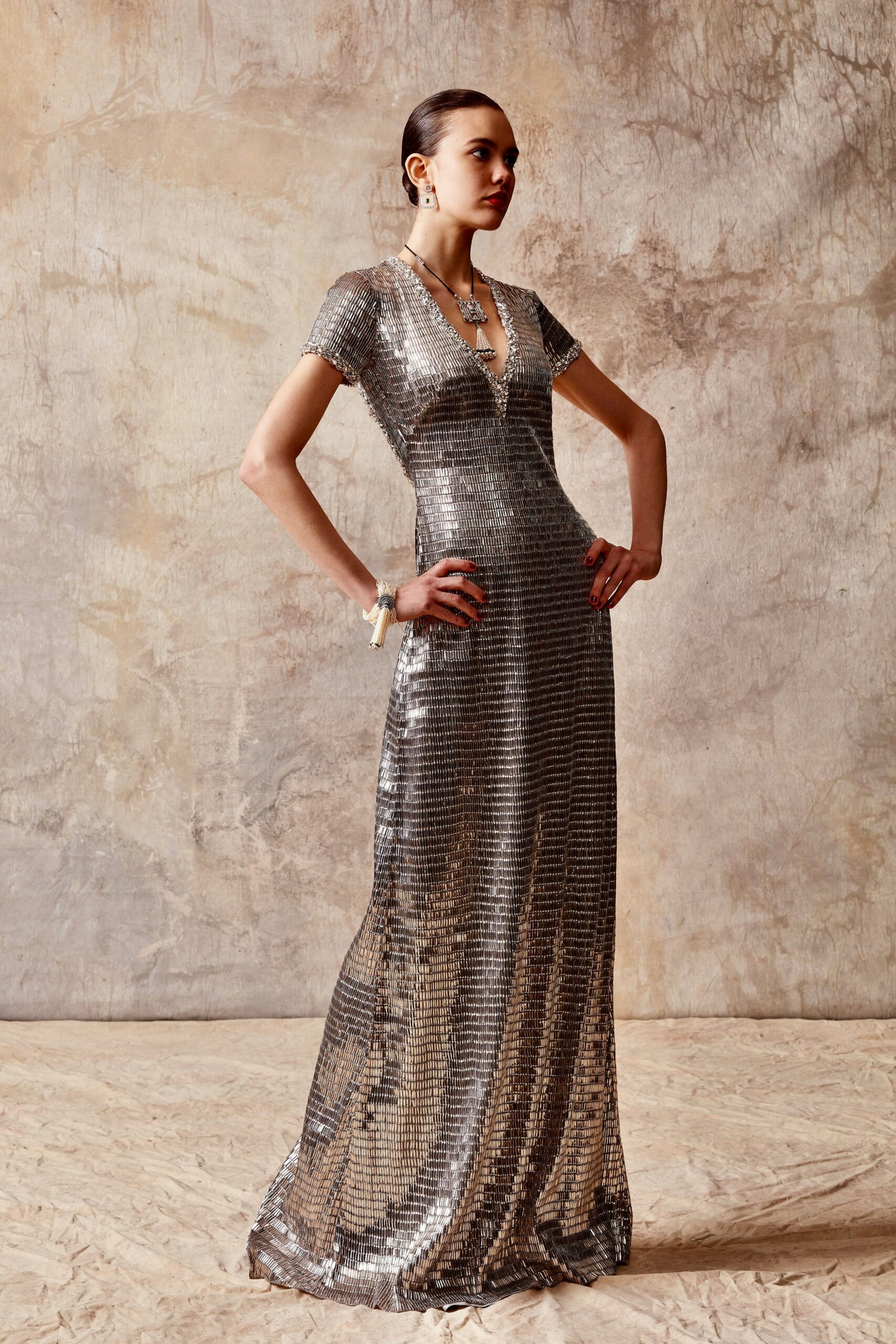Naeem Khan F/W 22 Look 17