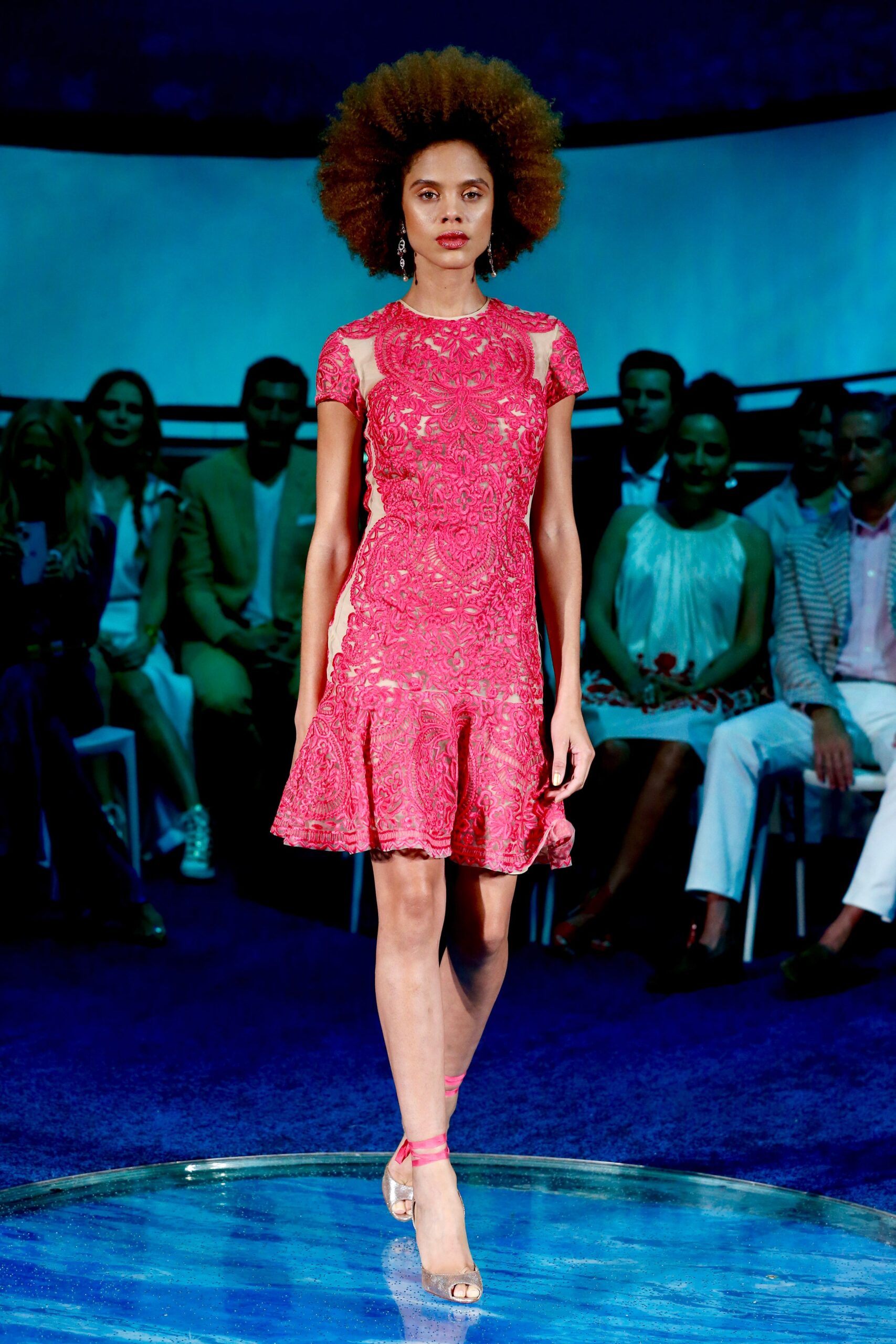 Naeem Khan Resort 23 Look 17