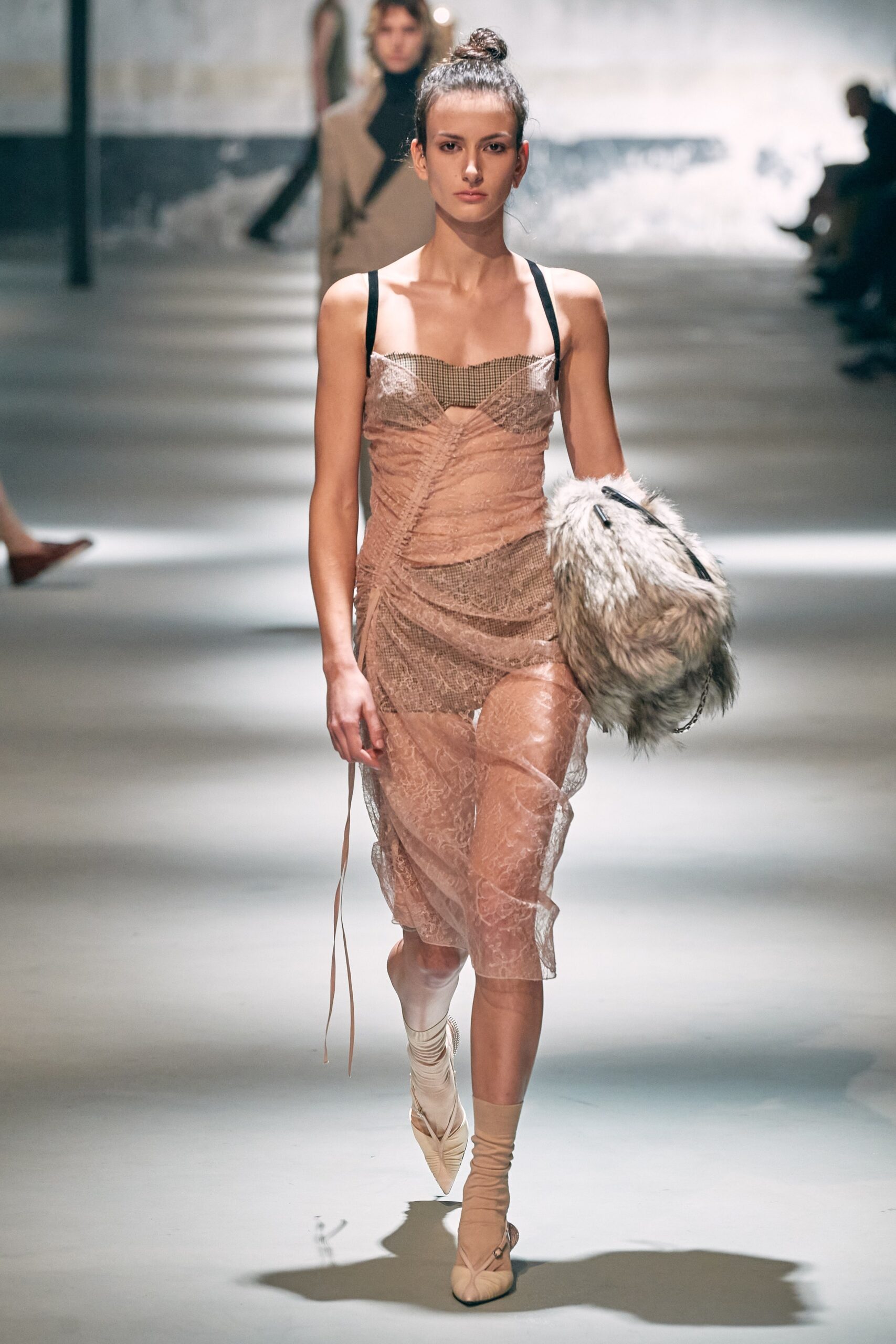 No. 21 F/W 22 Look 17
