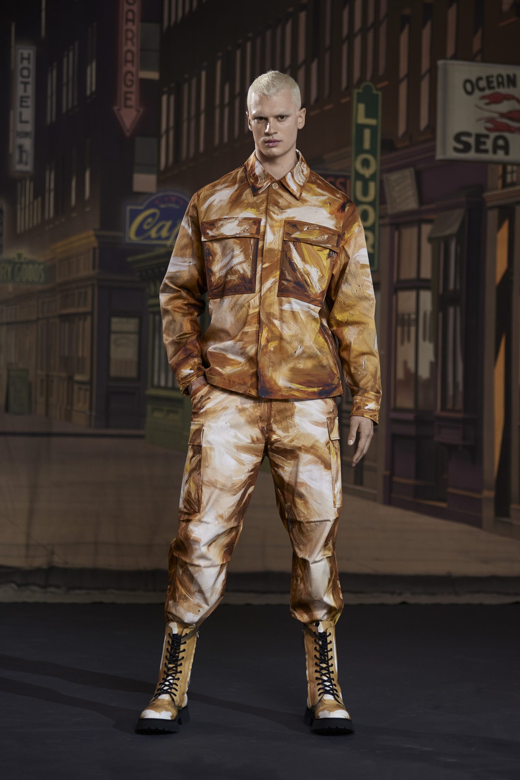 Moschino F/W 21 Menswear Look 18