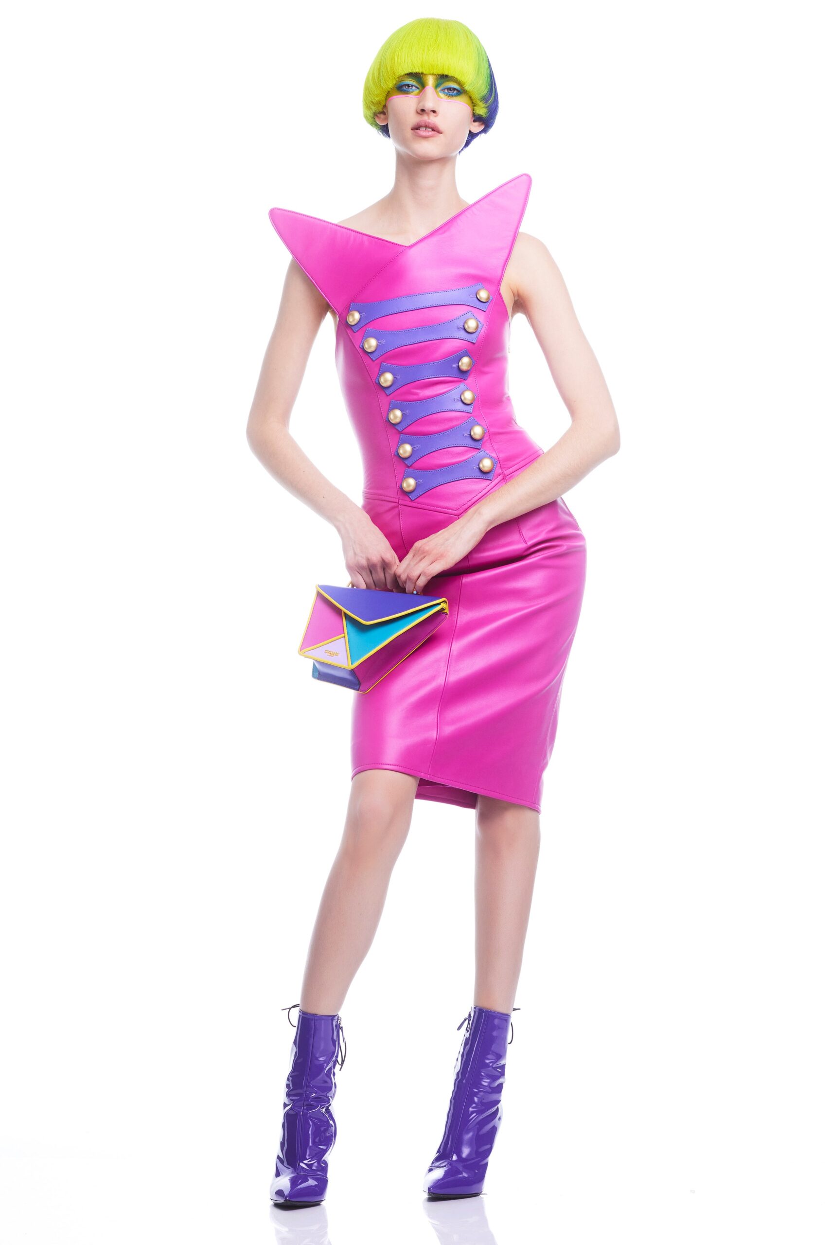 Moschino F/W 22 Look 18