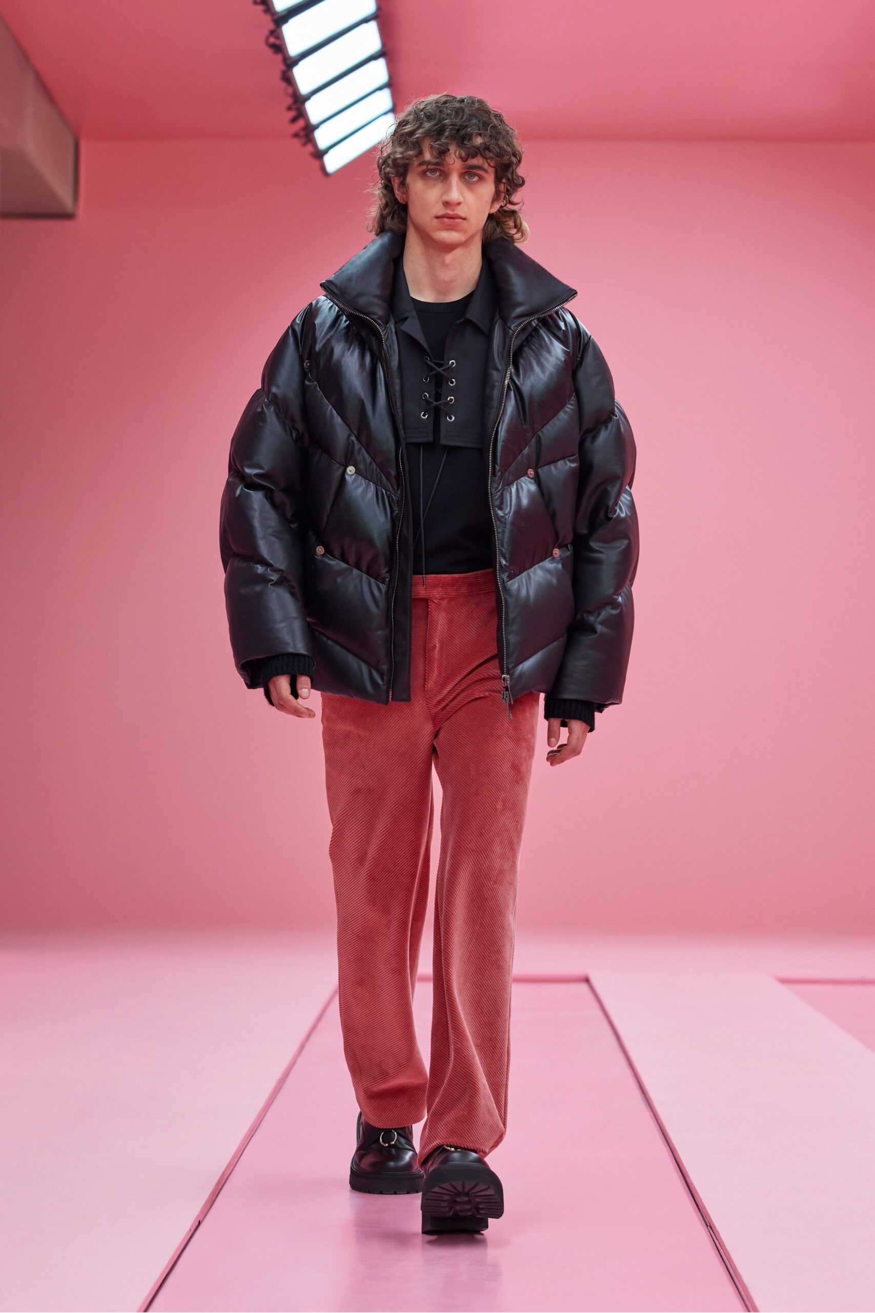Neil Barrett F/W 22 Menswear Look 18