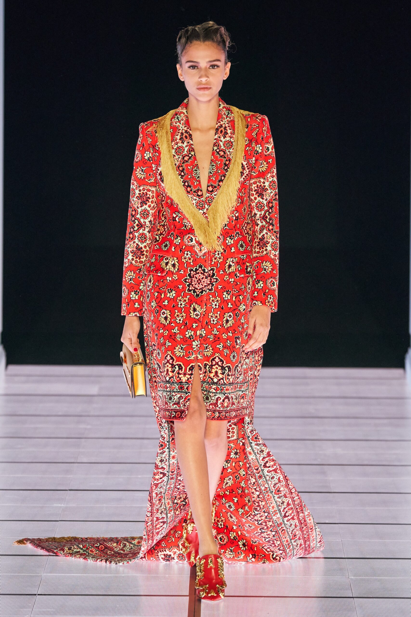 Moschino F/W 22 Look 18