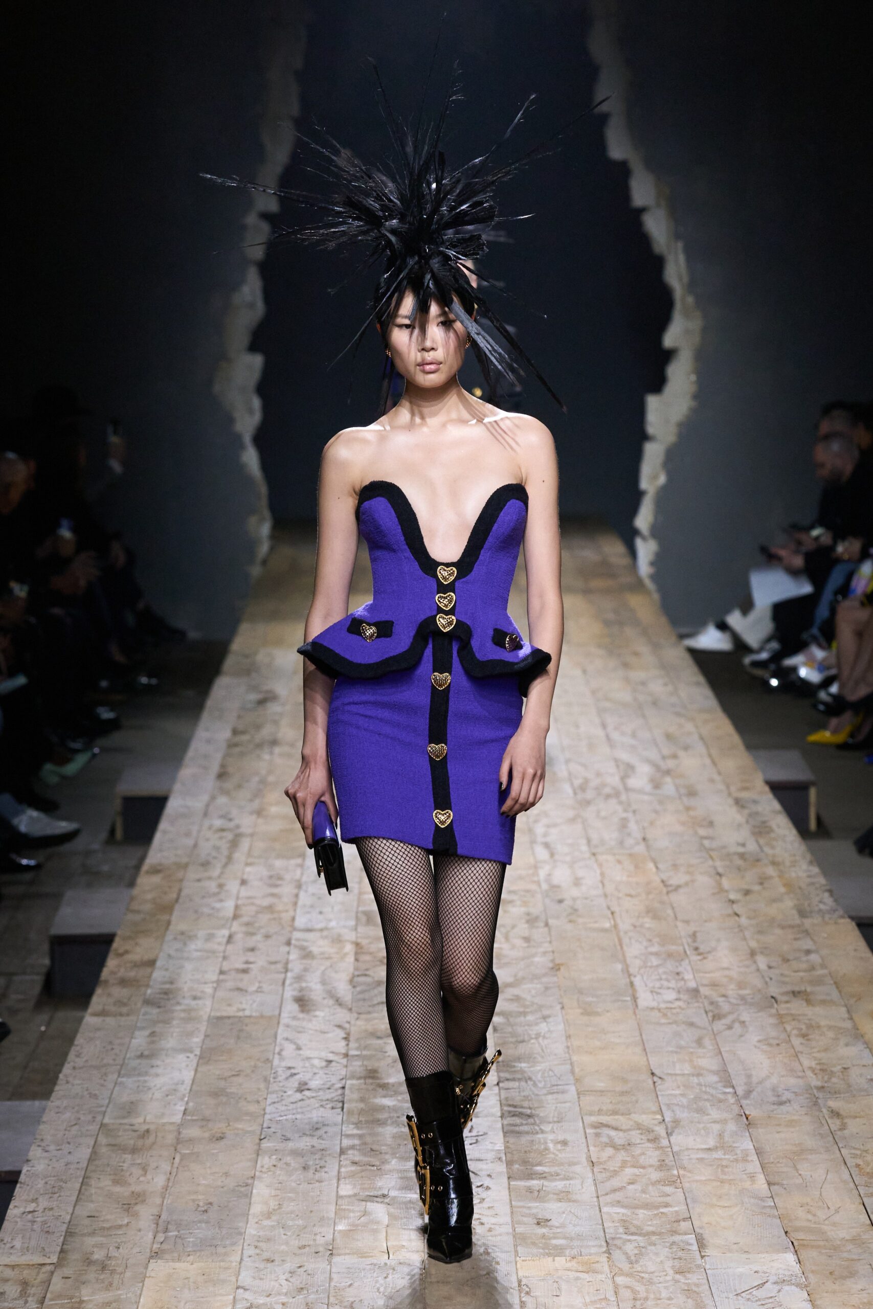 Moschino F/W 23 Look 18