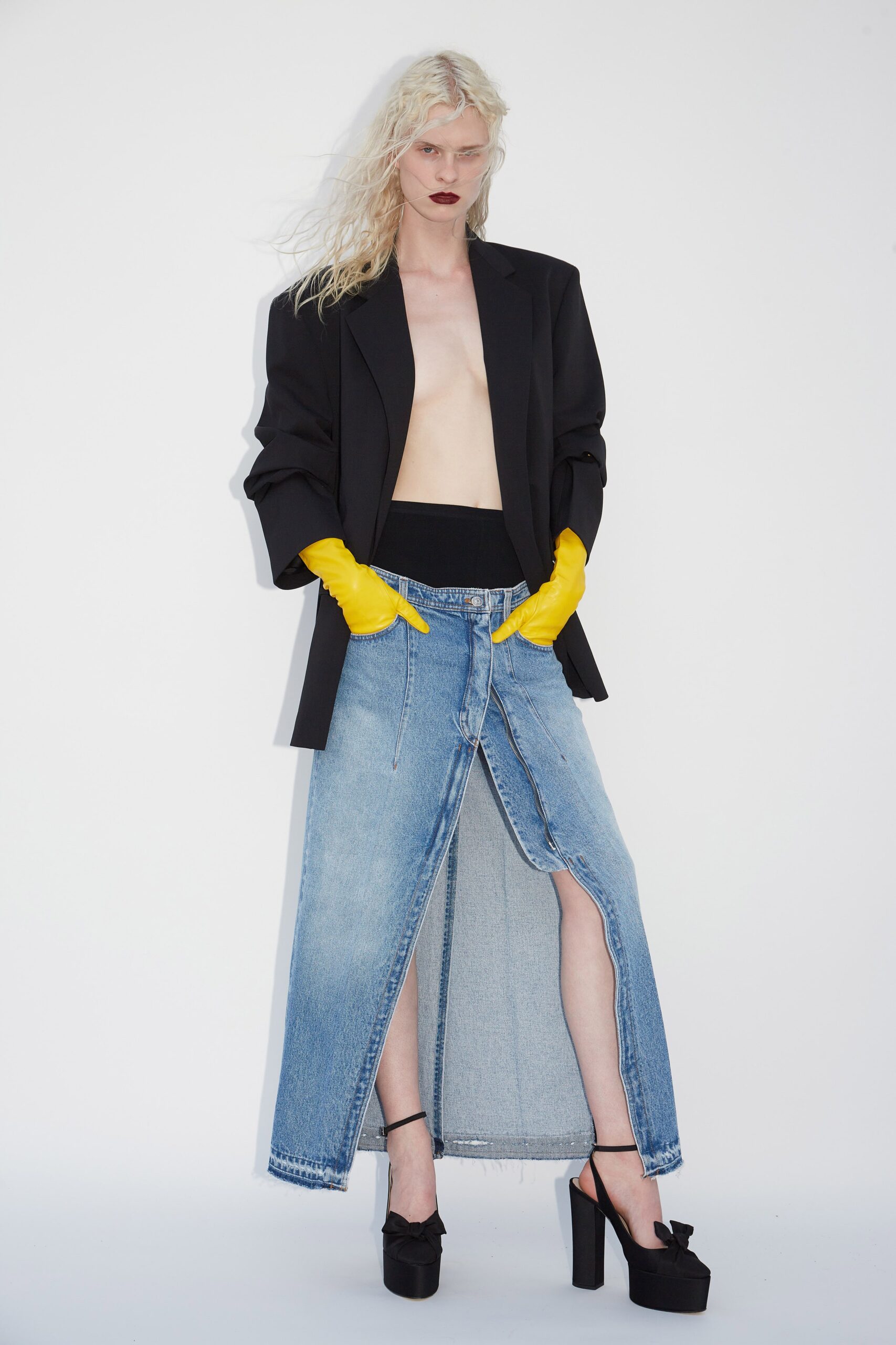 No. 21 Resort 23 Look 18