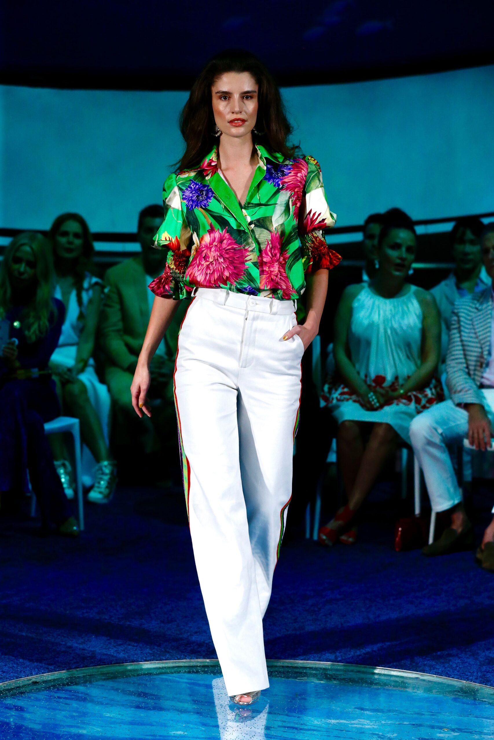 Naeem Khan Resort 23 Look 18