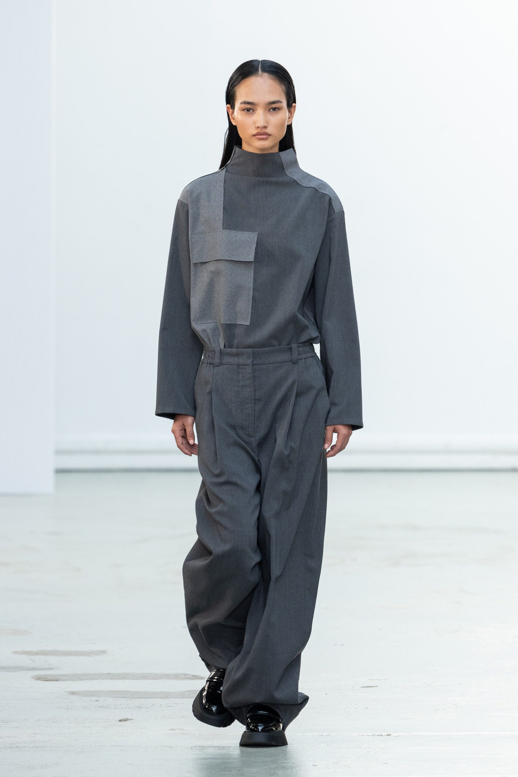 Nehera F/W 23 Look 18