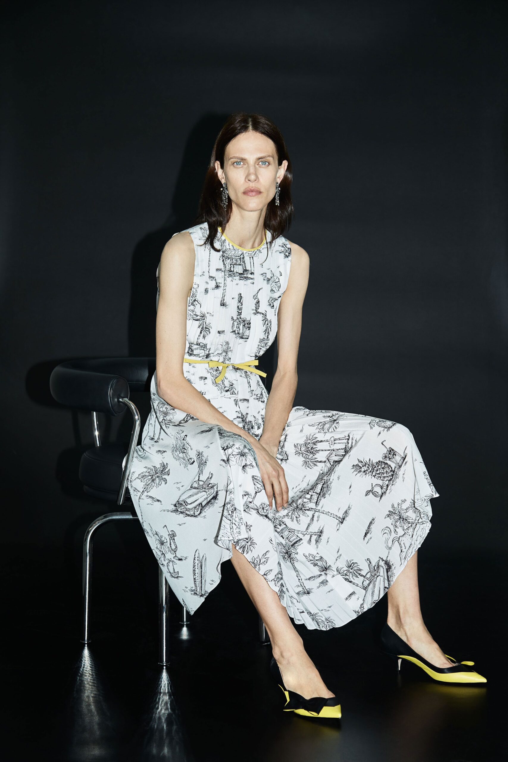 No. 21 Resort 19 Look 18