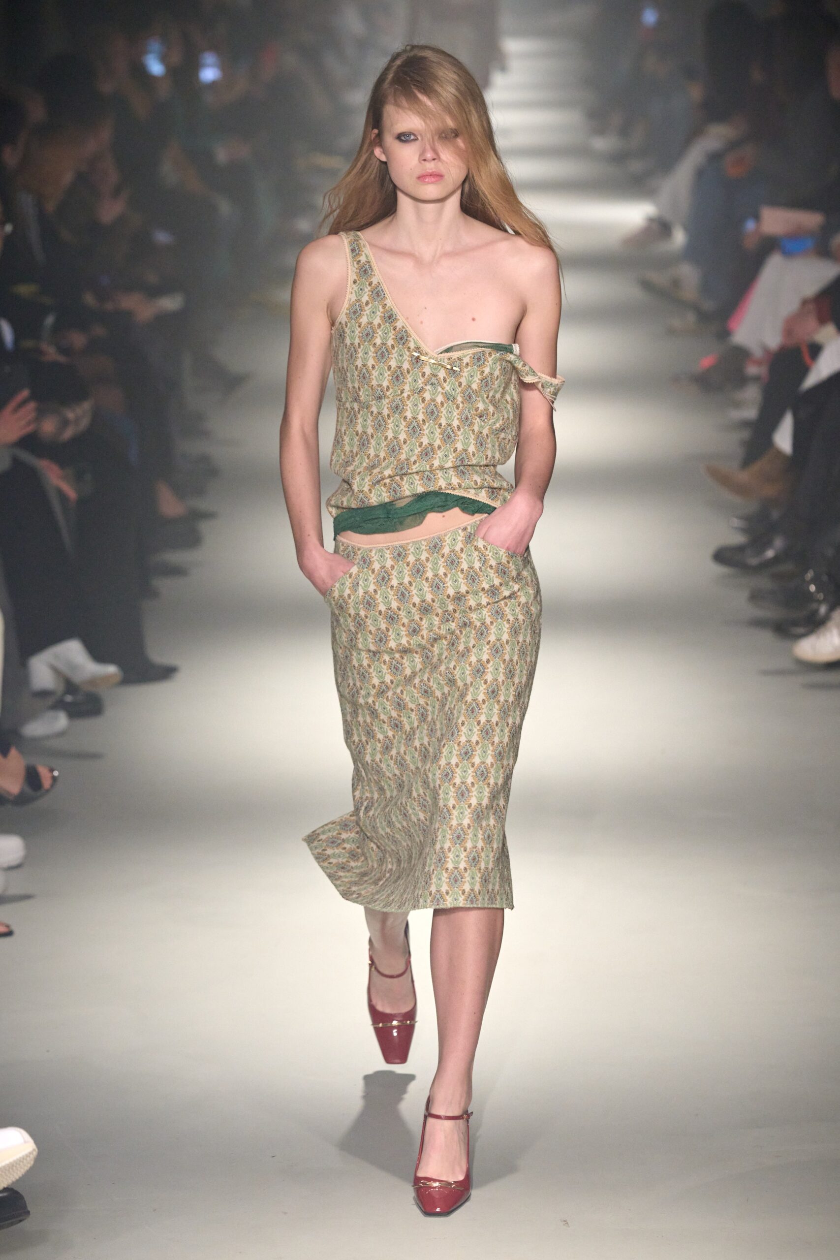 No. 21 F/W 23 Look 18